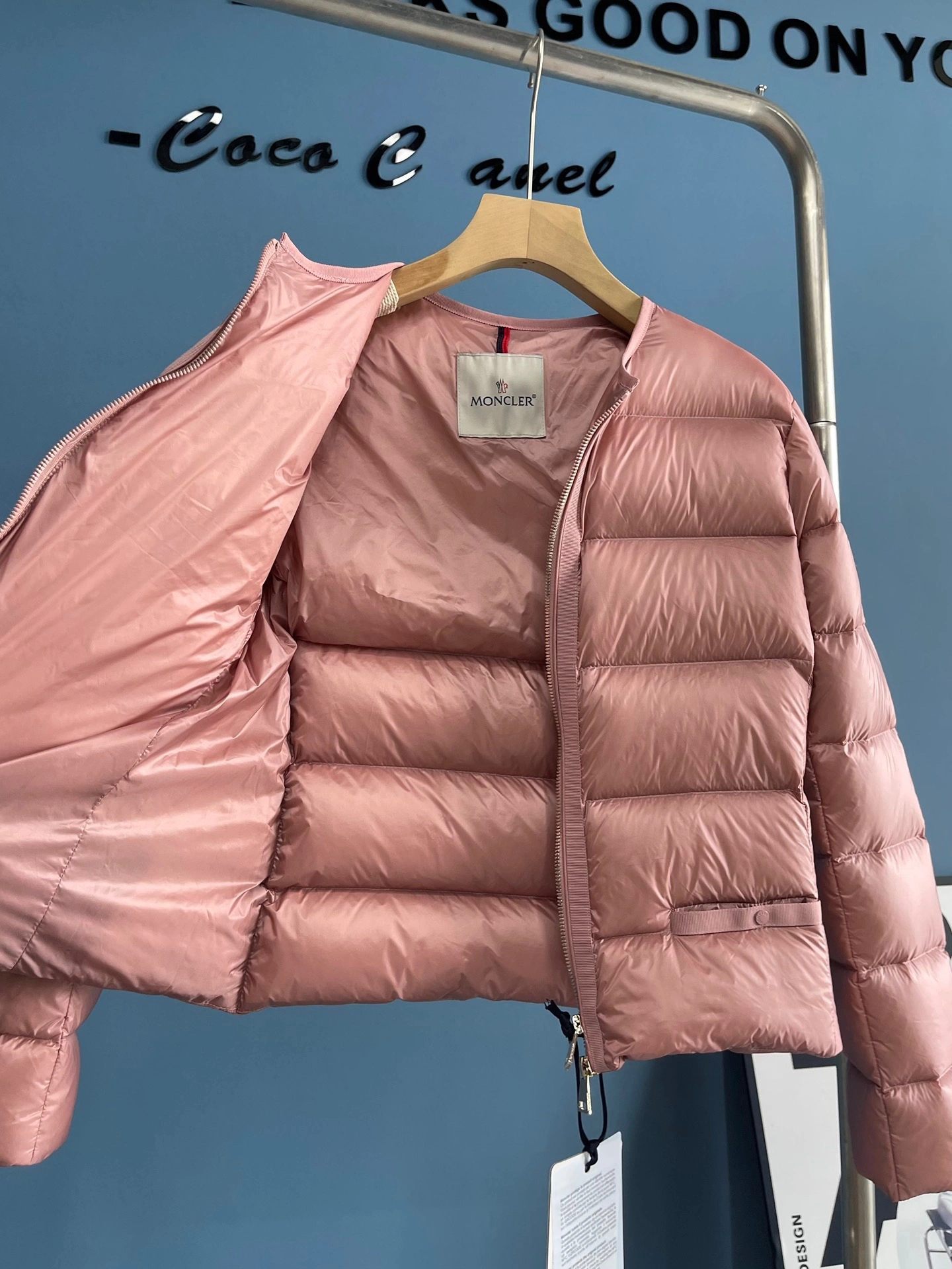Moncler Down Jackets GoAnywhere 146674