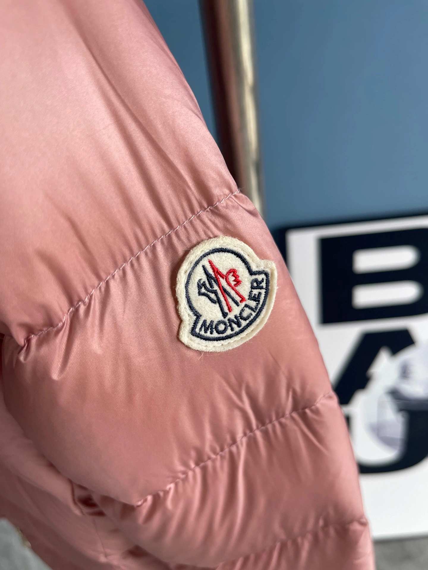 Moncler Down Jackets GoAnywhere 146674