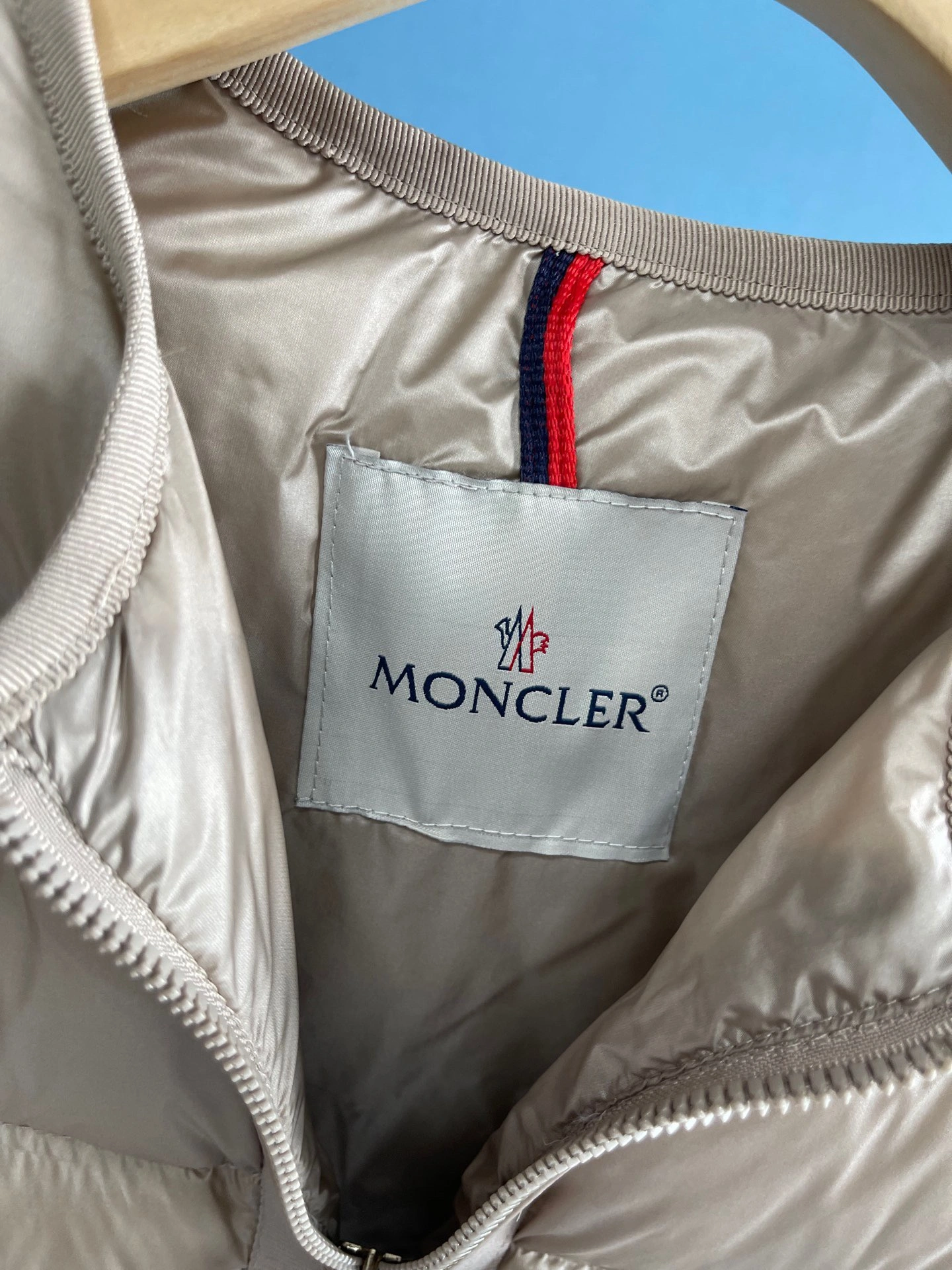 Moncler Down Jackets GoodFit 146666