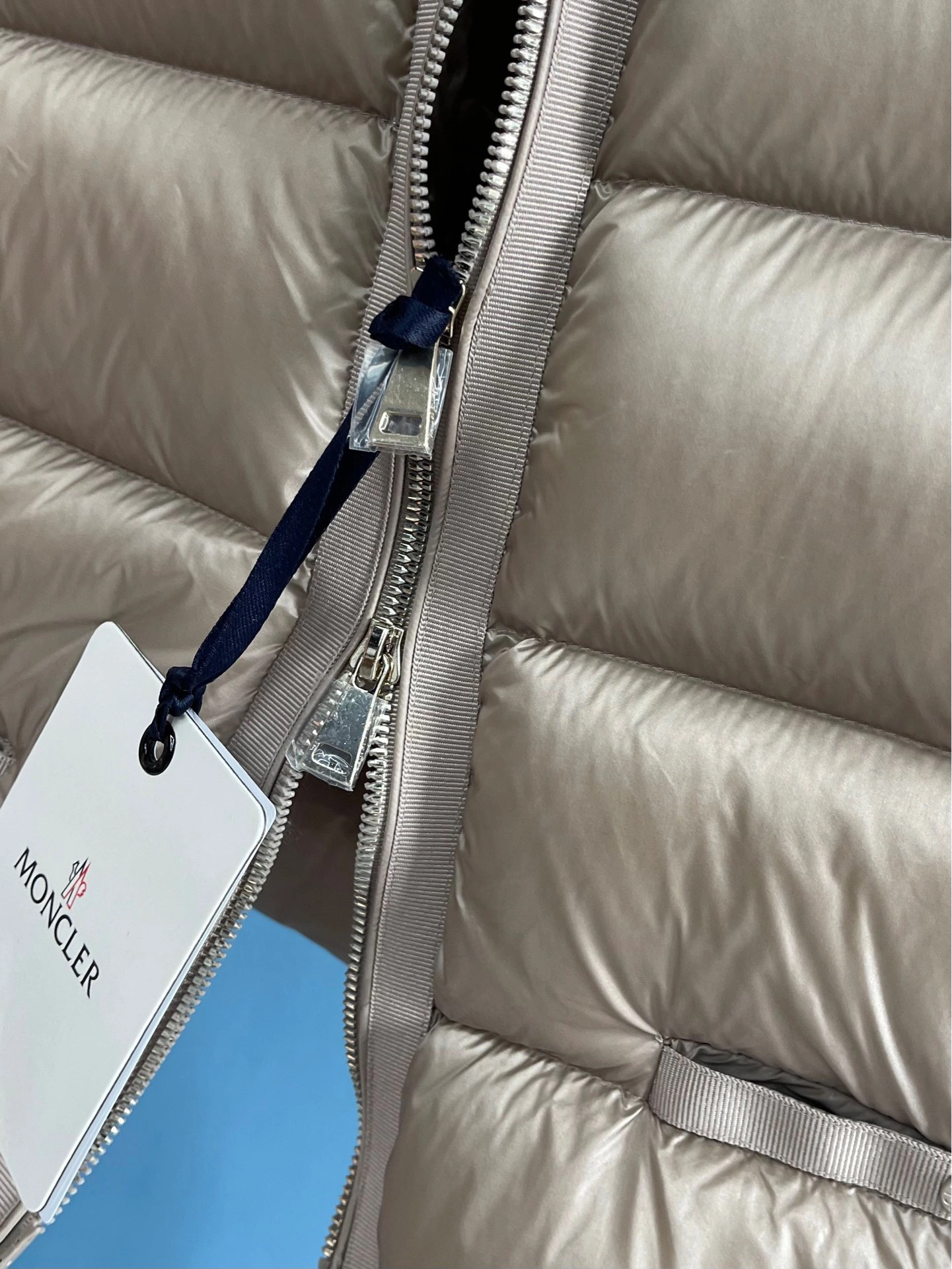 Moncler Down Jackets GoodFit 146666