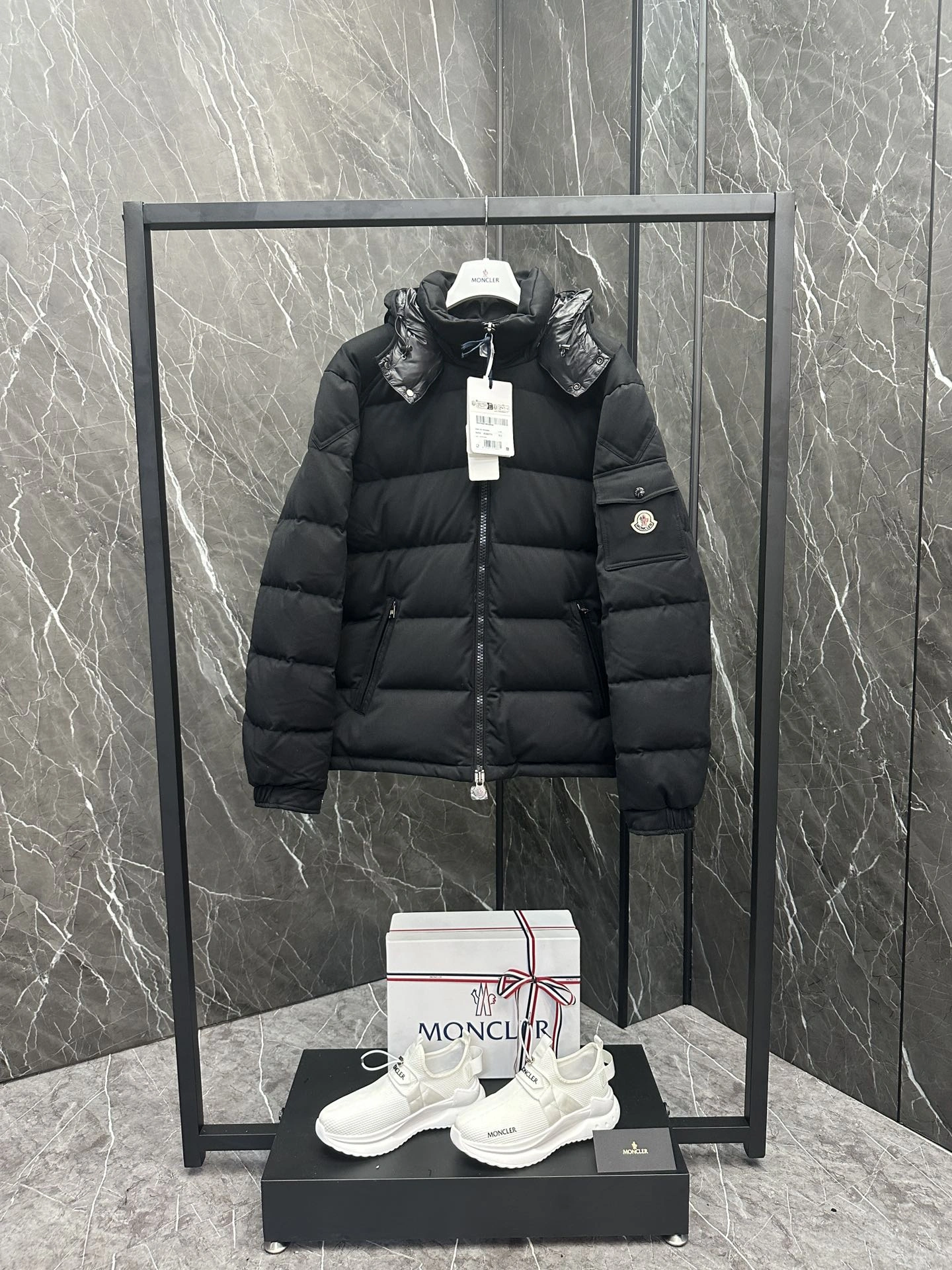 Moncler Down Jackets Affordable 146657