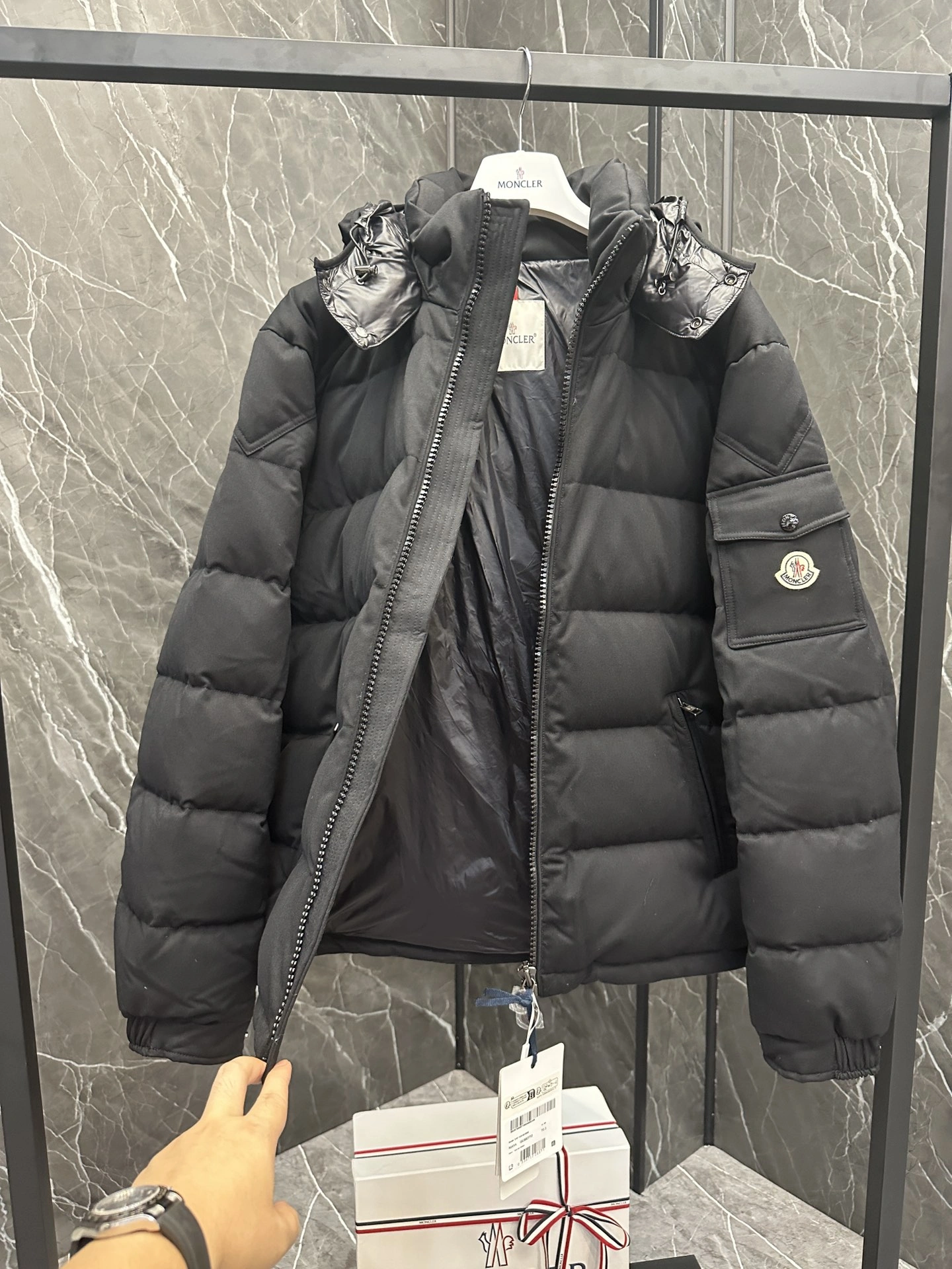 Moncler Down Jackets Affordable 146657