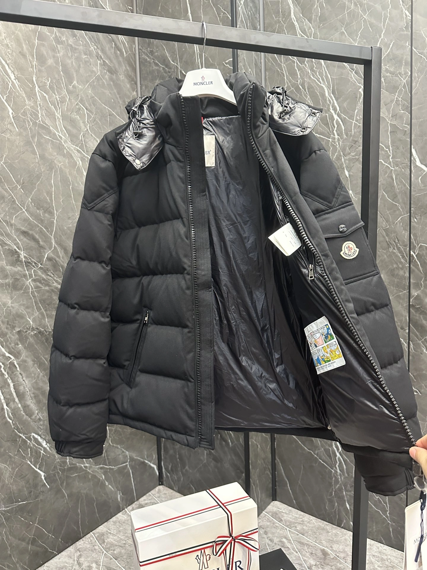 Moncler Down Jackets Affordable 146657