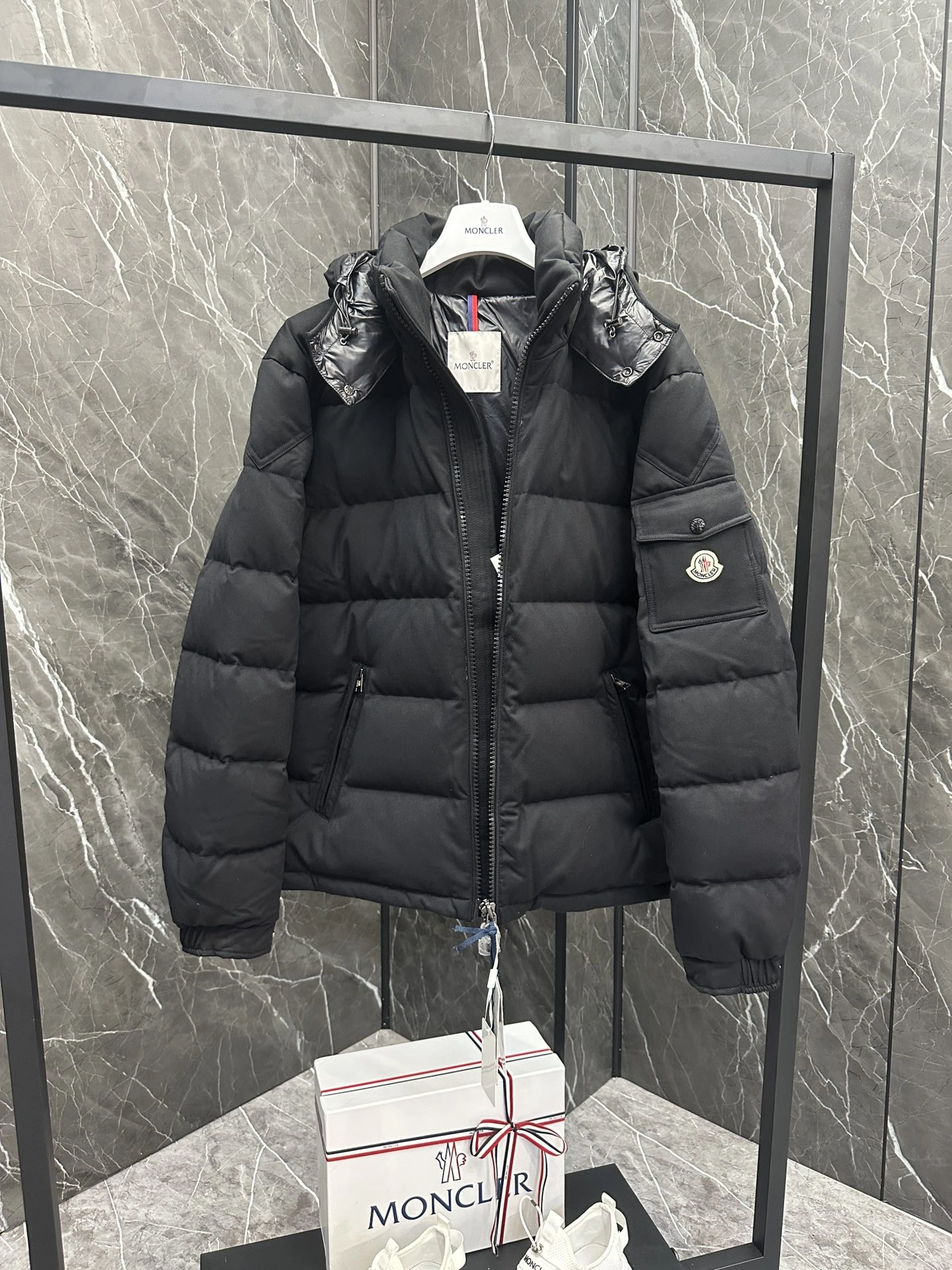 Moncler Down Jackets Affordable 146657