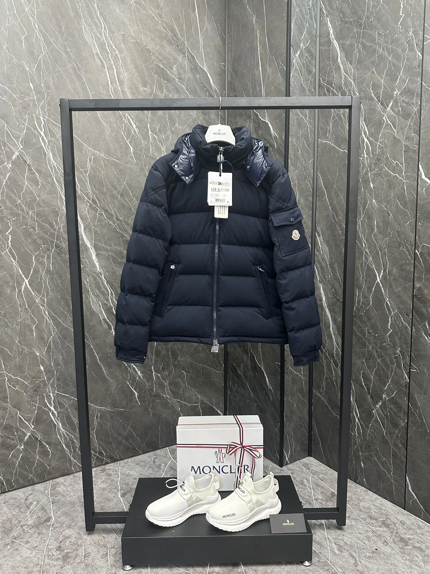 Unique Moncler Down Jackets 146668