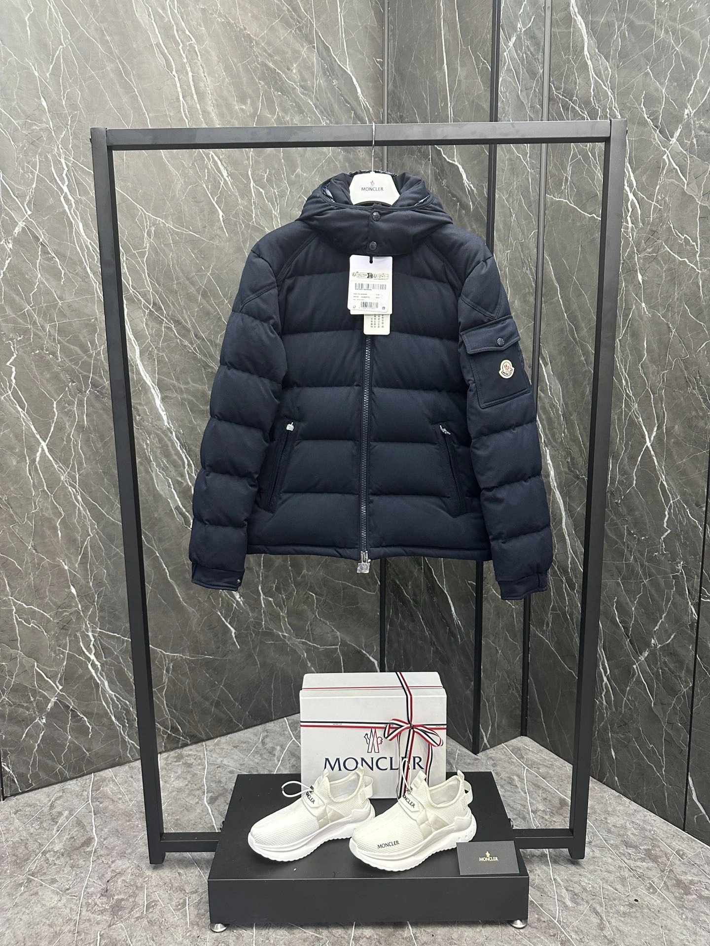 Unique Moncler Down Jackets 146668
