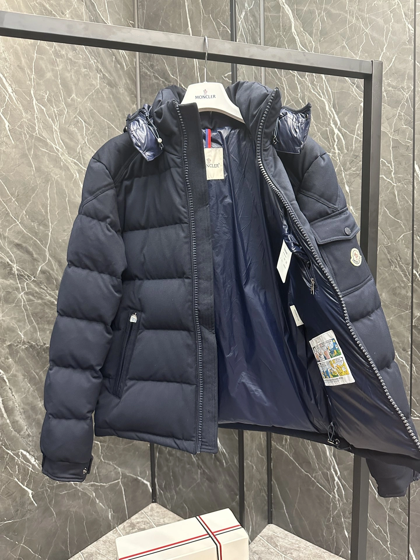 Unique Moncler Down Jackets 146668
