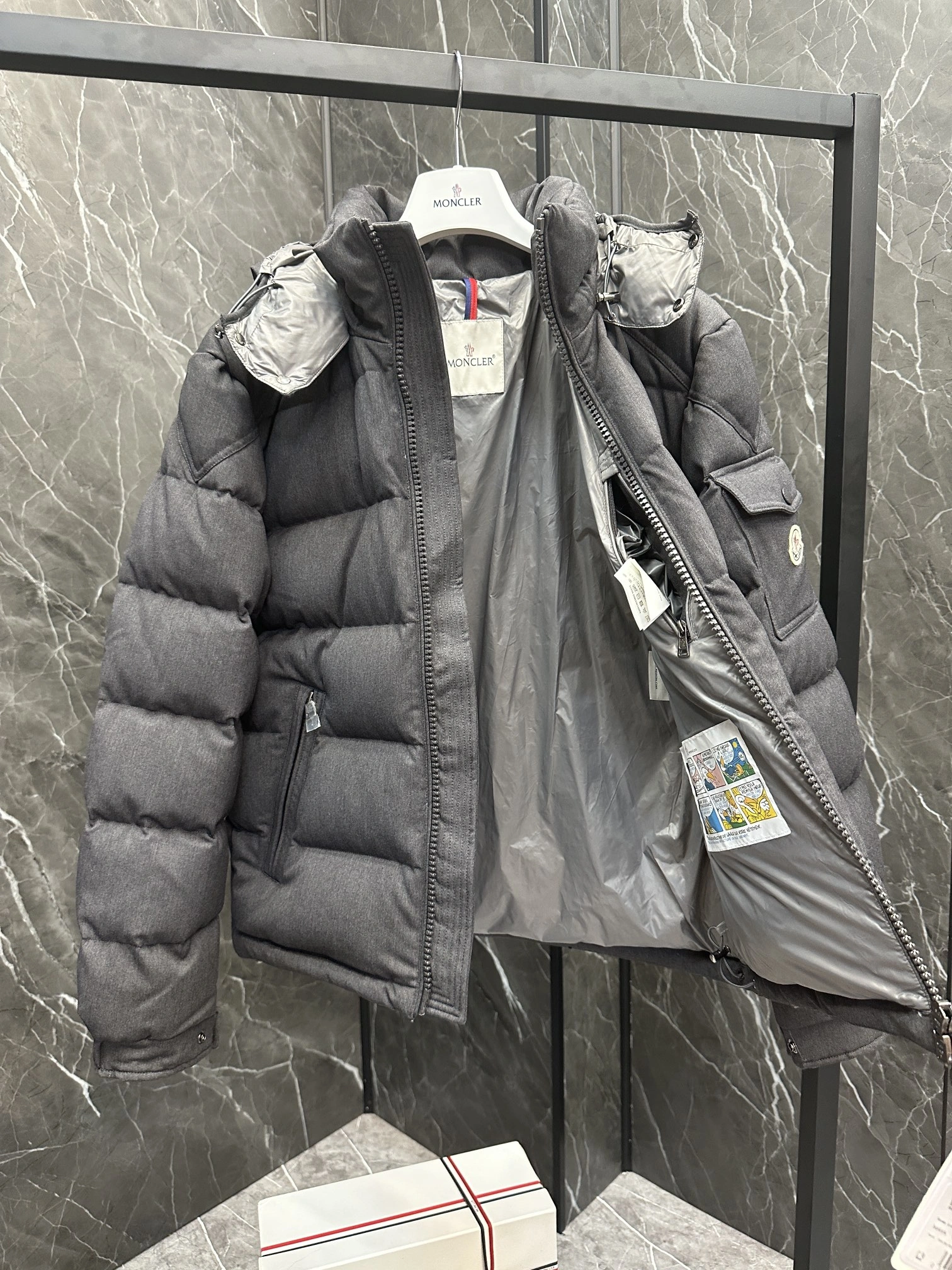 Tailored Moncler Down Jackets 146671