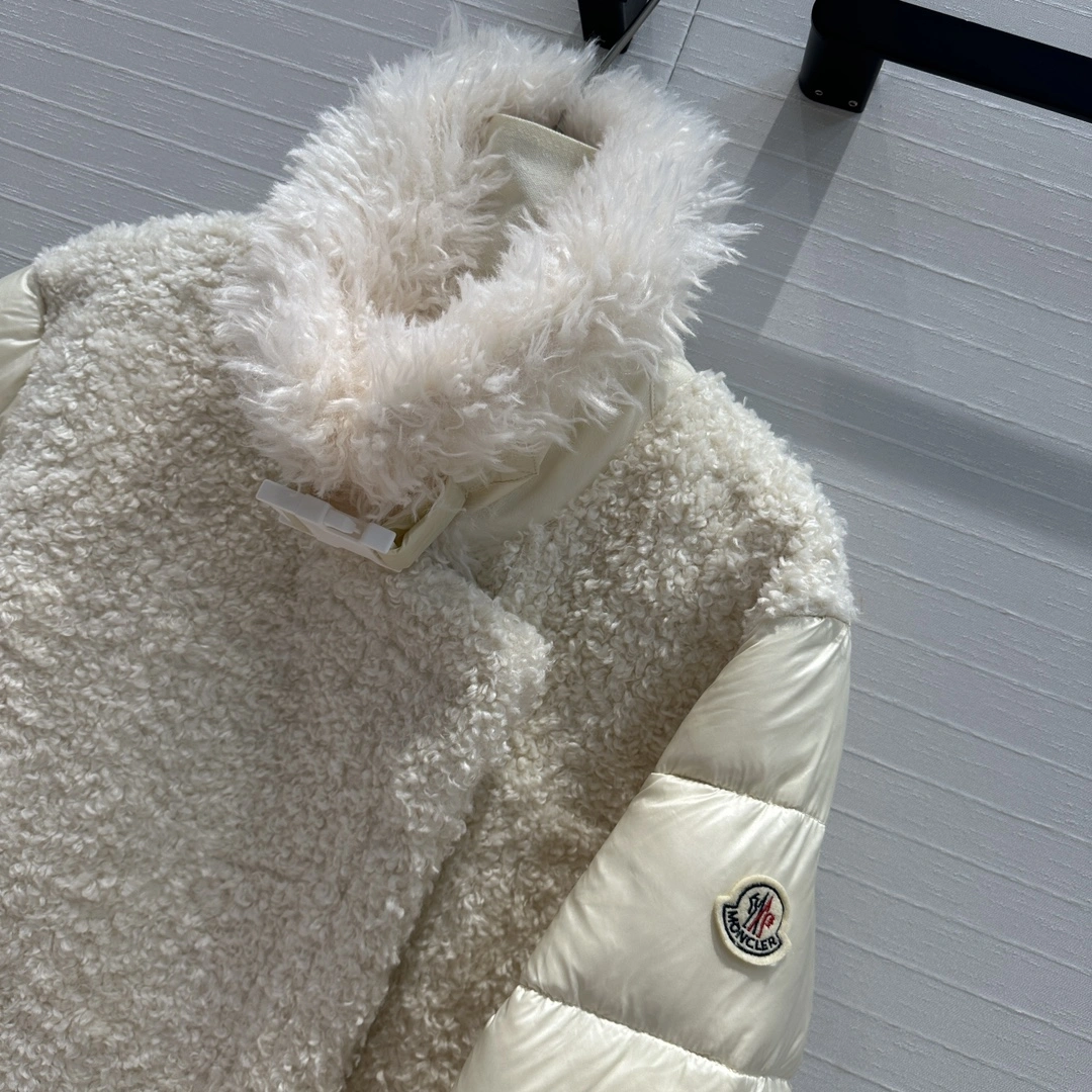 Moncler Down Jackets DailyWear 146658