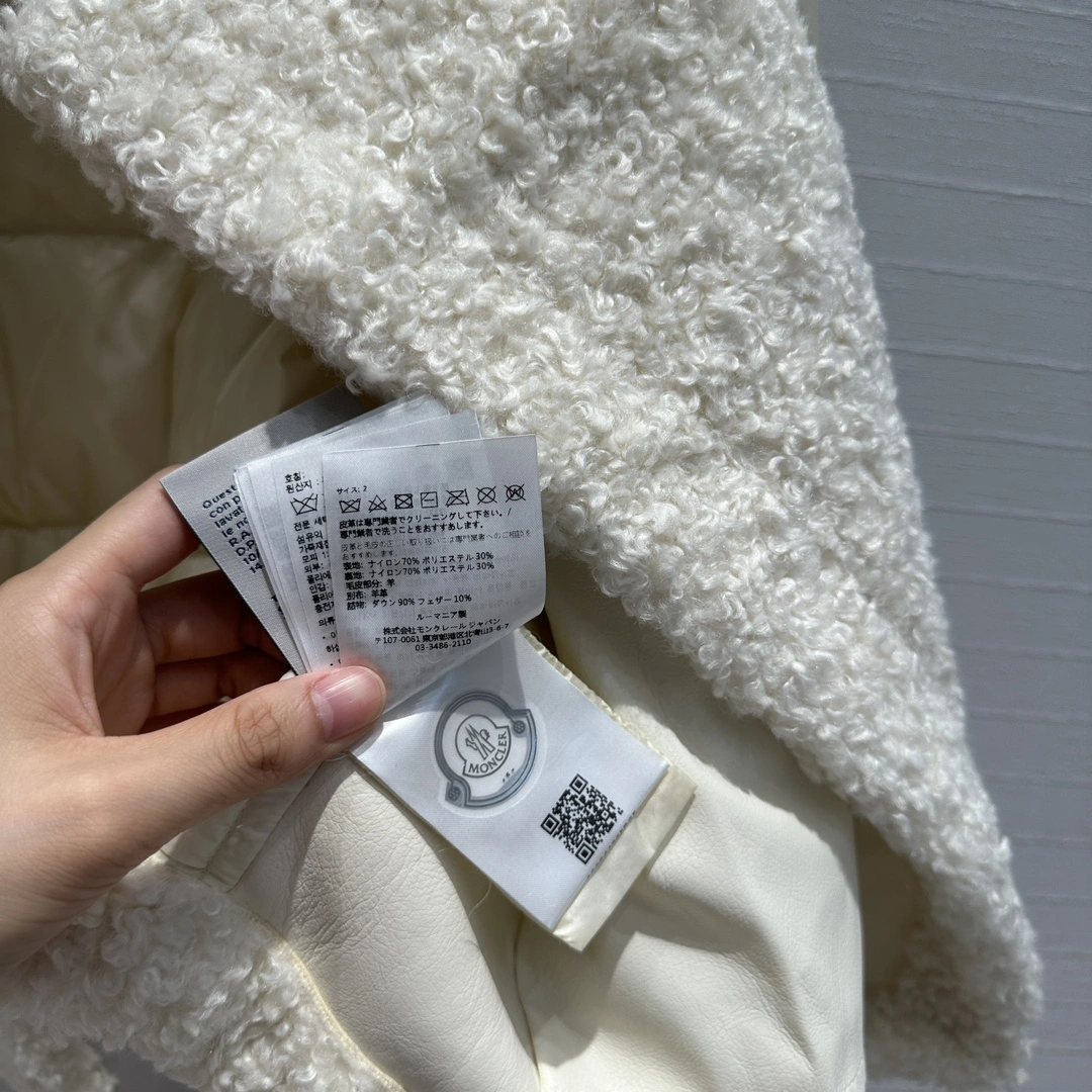 Moncler Down Jackets DailyWear 146658