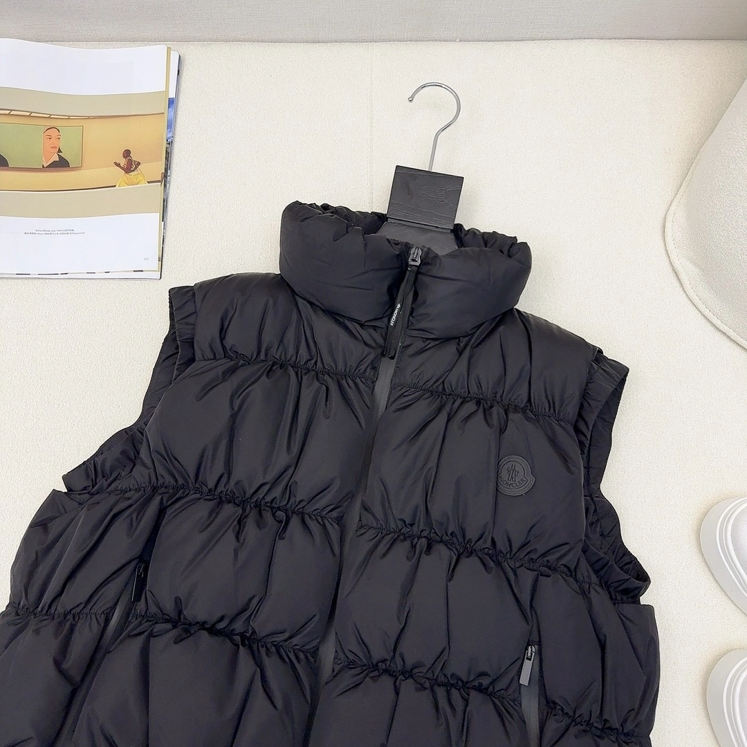 Moncler Down Jackets HighQuality 146664