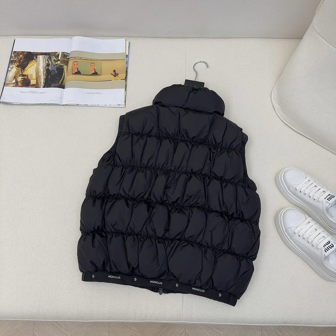 Moncler Down Jackets HighQuality 146664