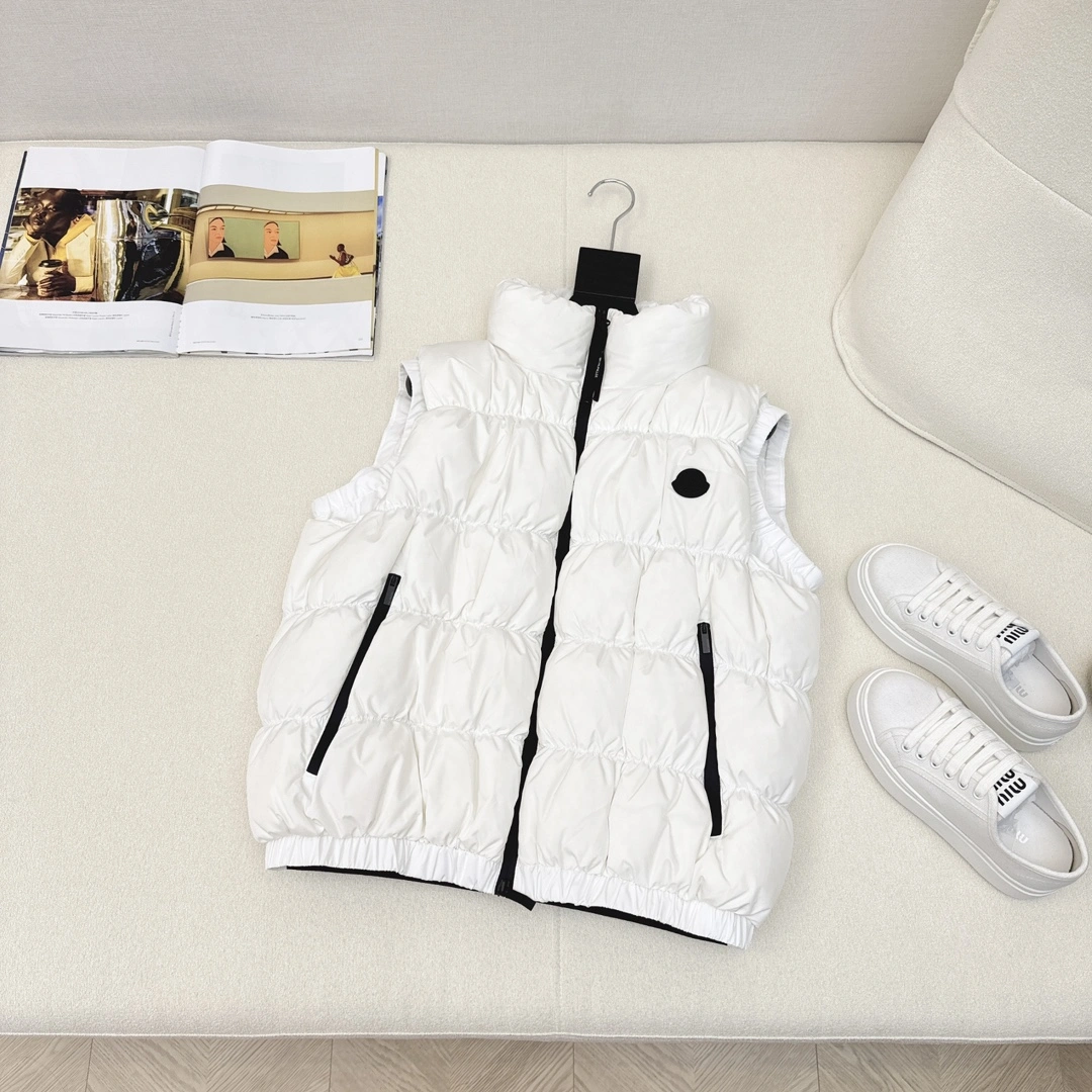 FashionForward Moncler Down Jackets 146678