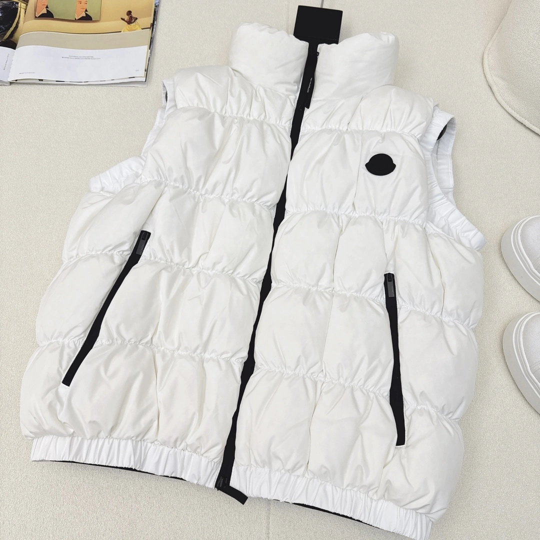 FashionForward Moncler Down Jackets 146678