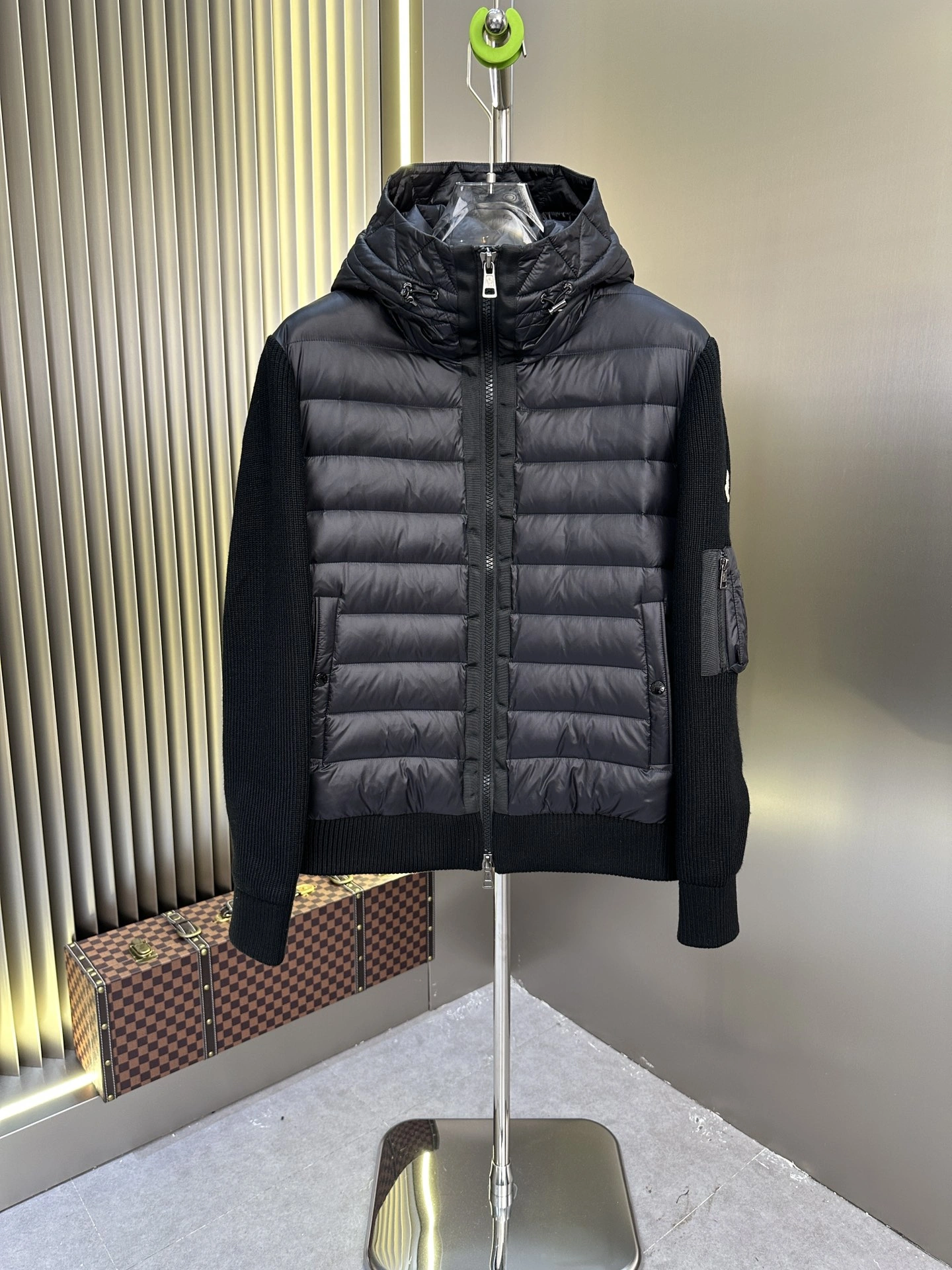 SportInspired Moncler Down Jackets 146681