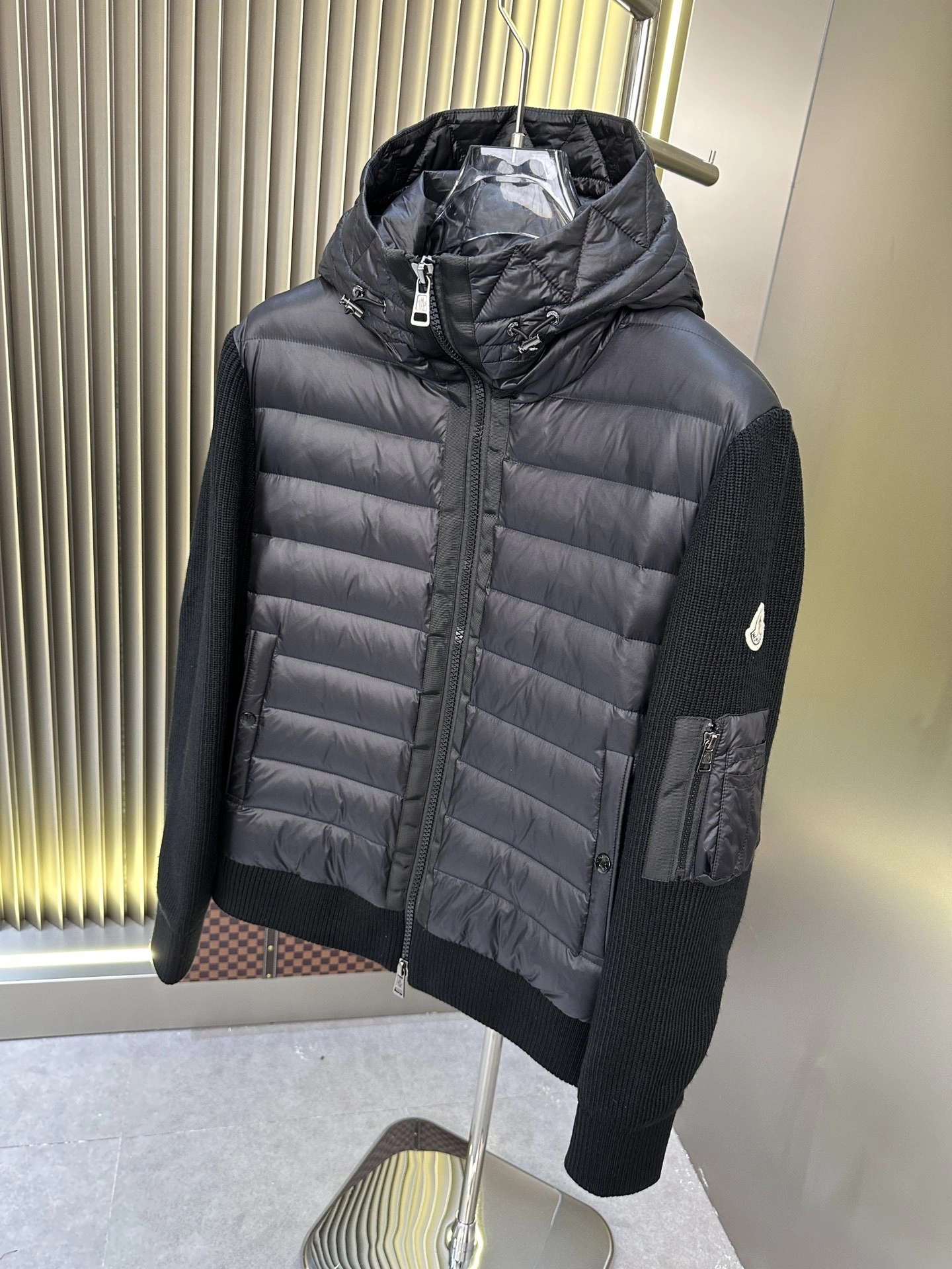 SportInspired Moncler Down Jackets 146681