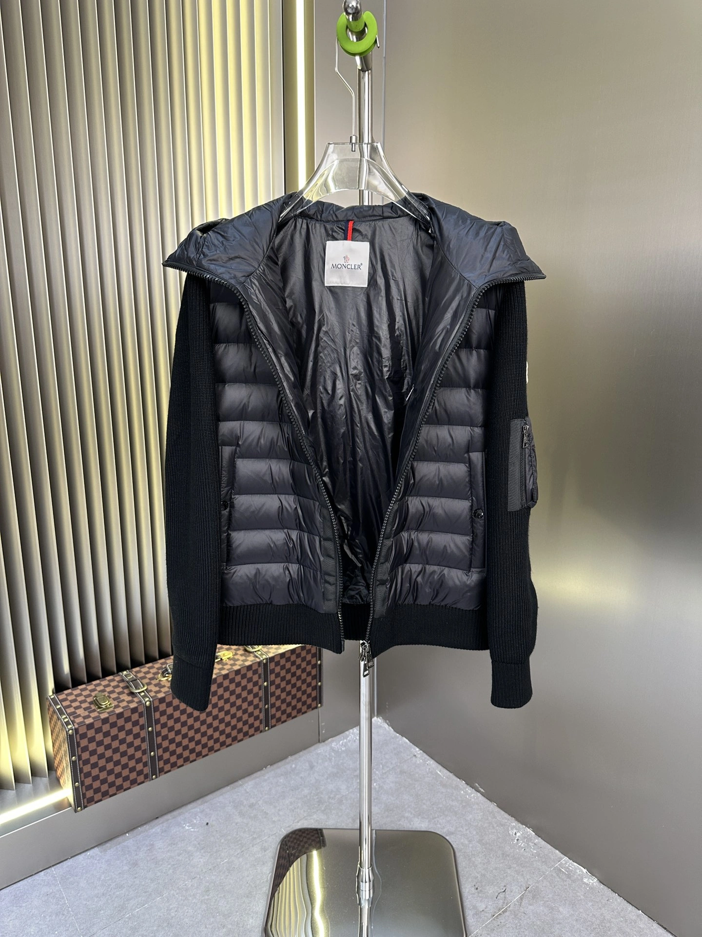 SportInspired Moncler Down Jackets 146681