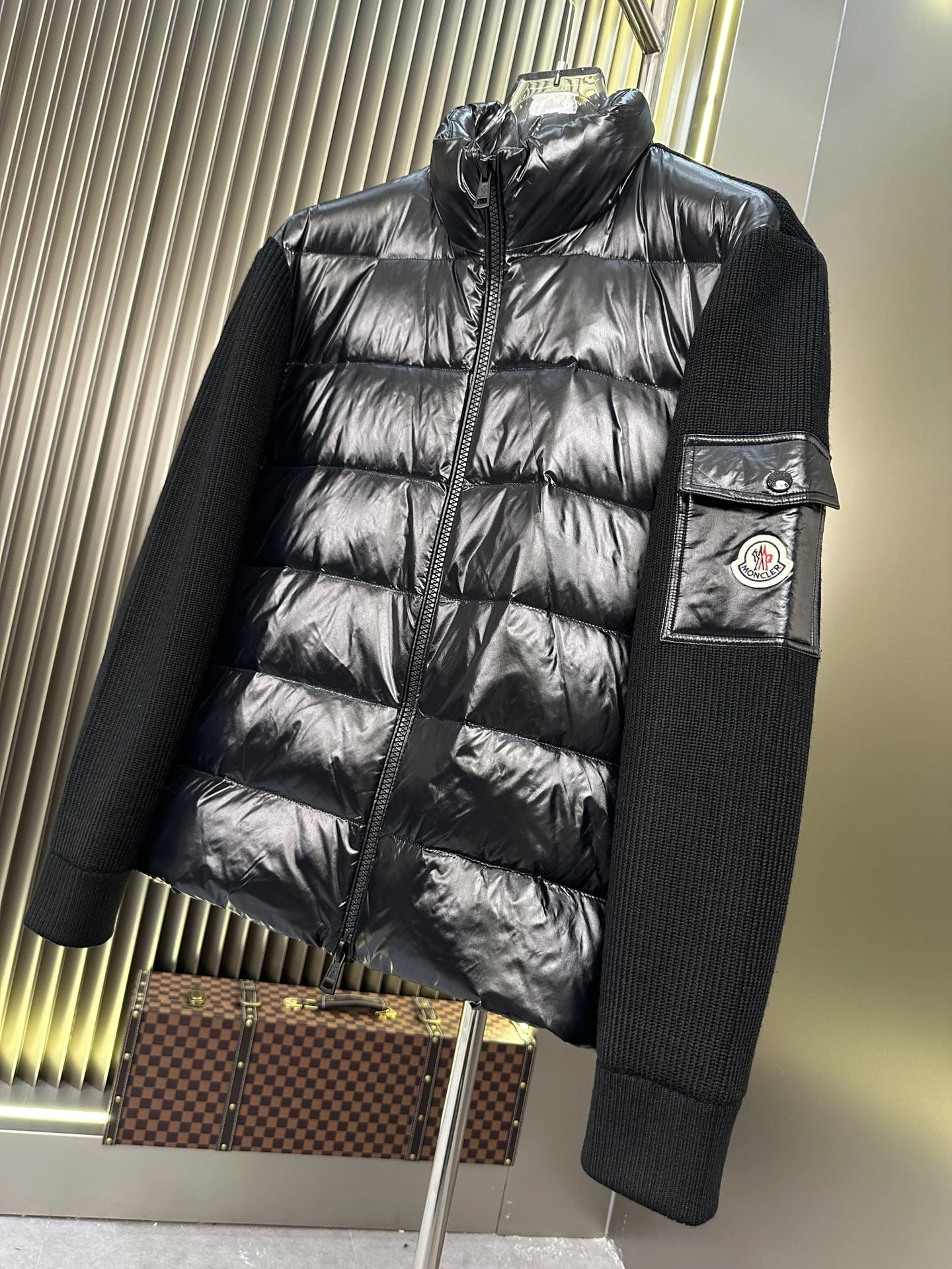 Moncler Down Jackets Stretchable 146663