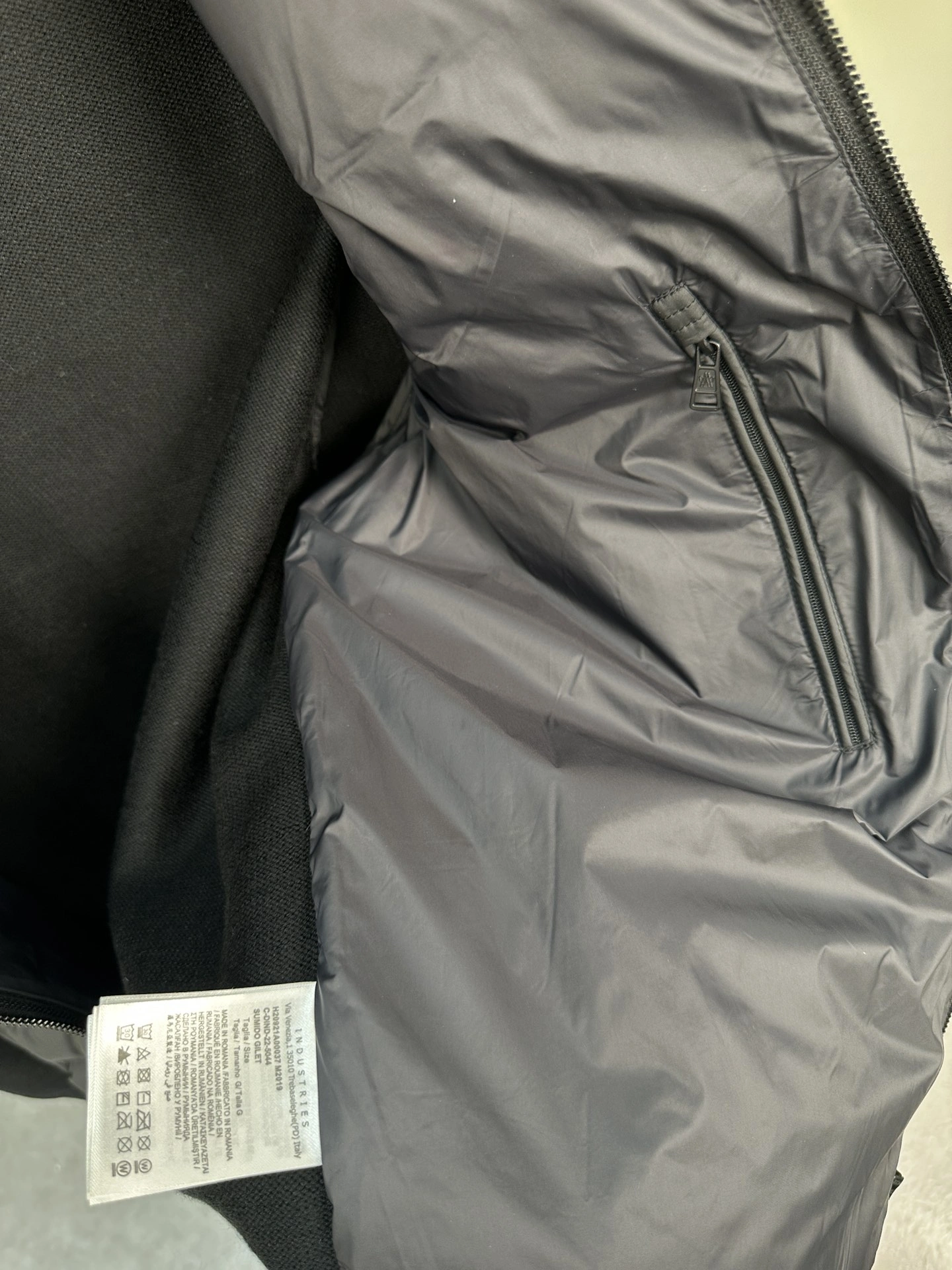 Original Moncler Down Jackets 146672