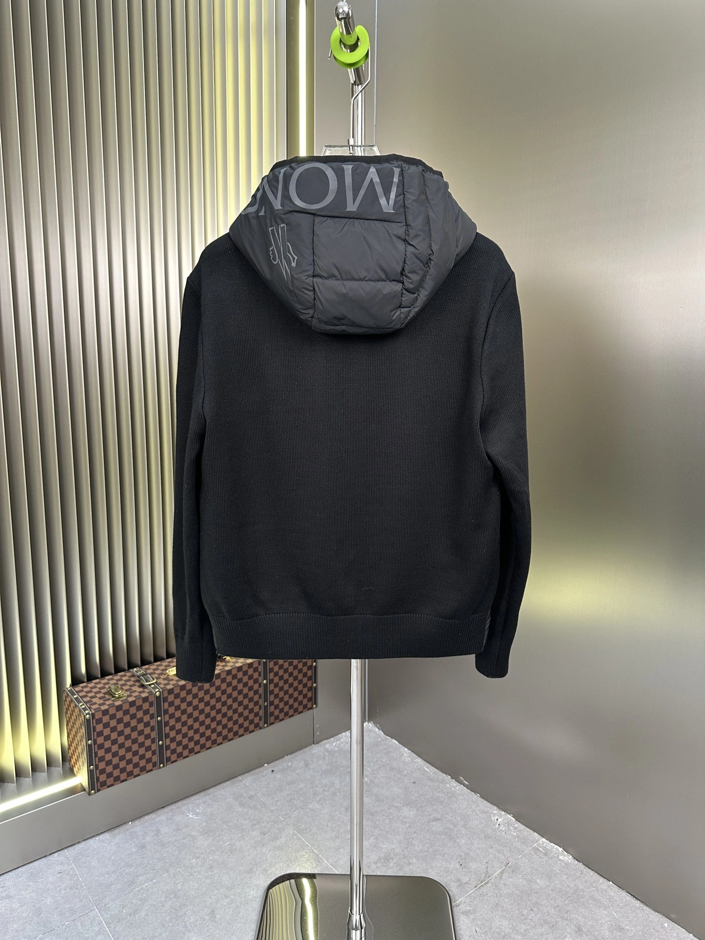 Original Moncler Down Jackets 146672