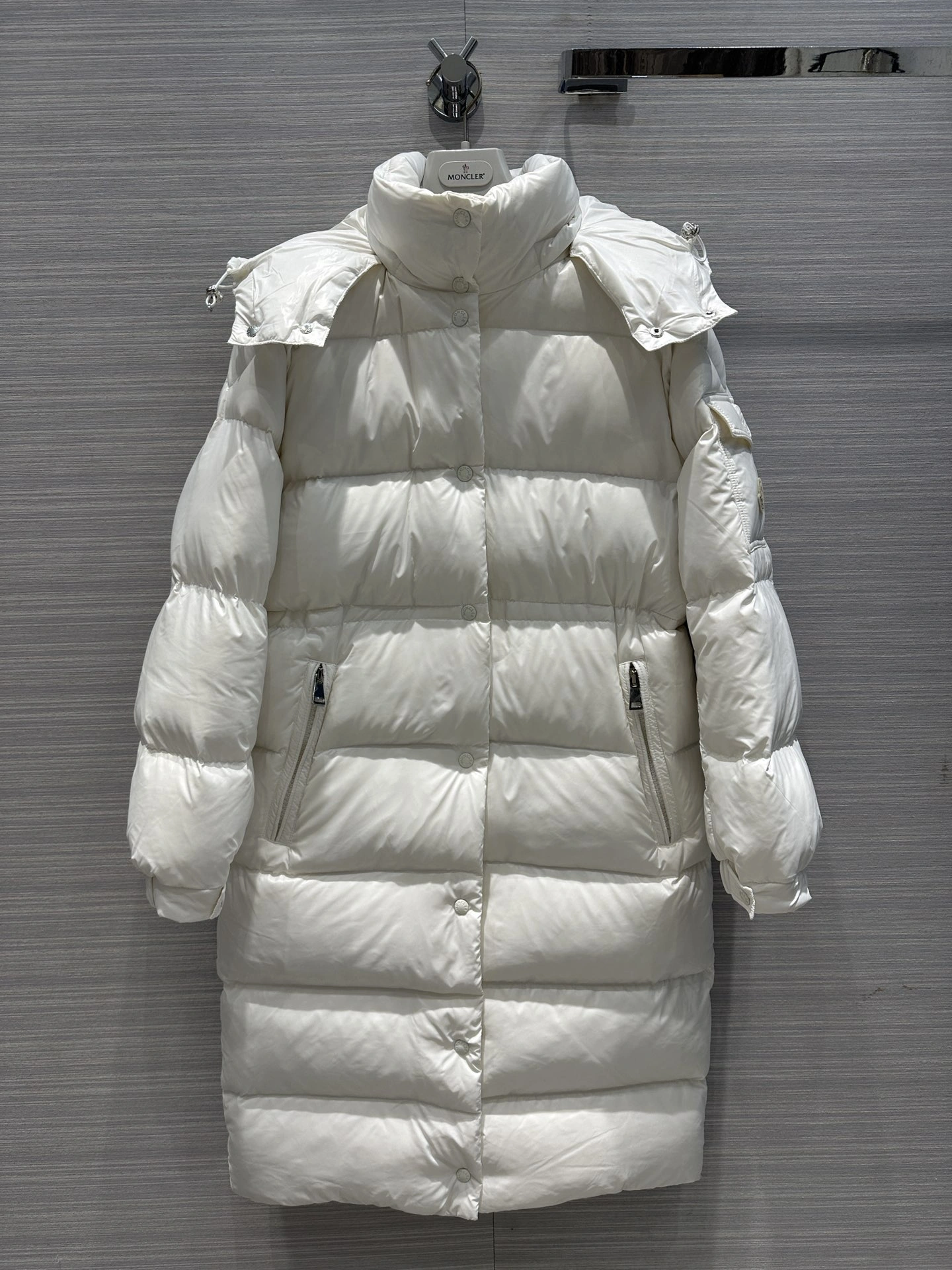 Premium Moncler Down Jackets 146652