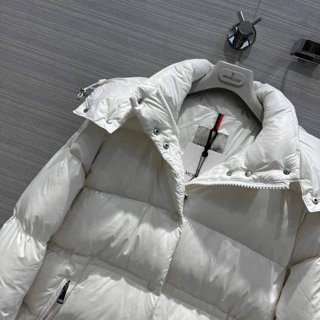 Premium Moncler Down Jackets 146652