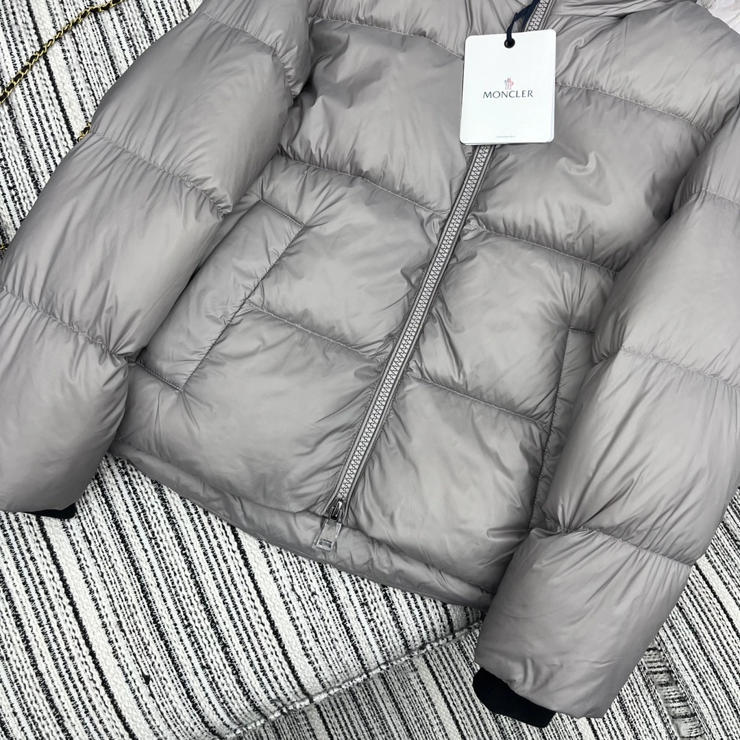 QuickDry Moncler Down Jackets 146651