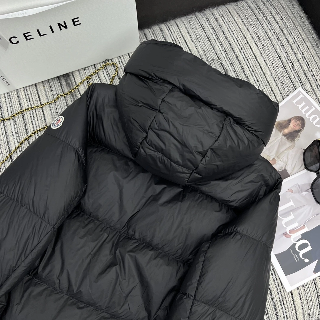 Timeless Moncler Down Jackets 146675