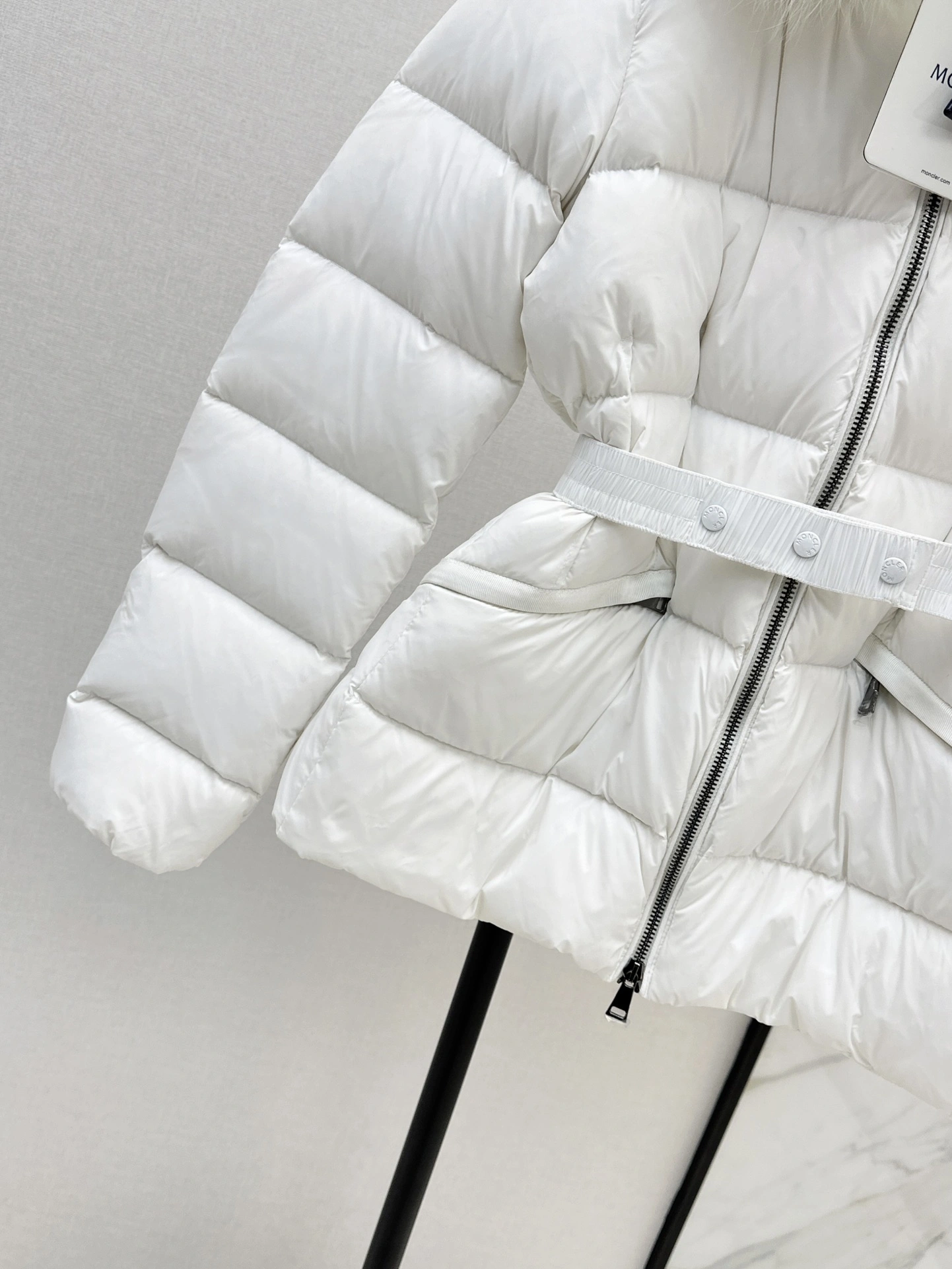 Moncler Down Jackets Youthful 146656