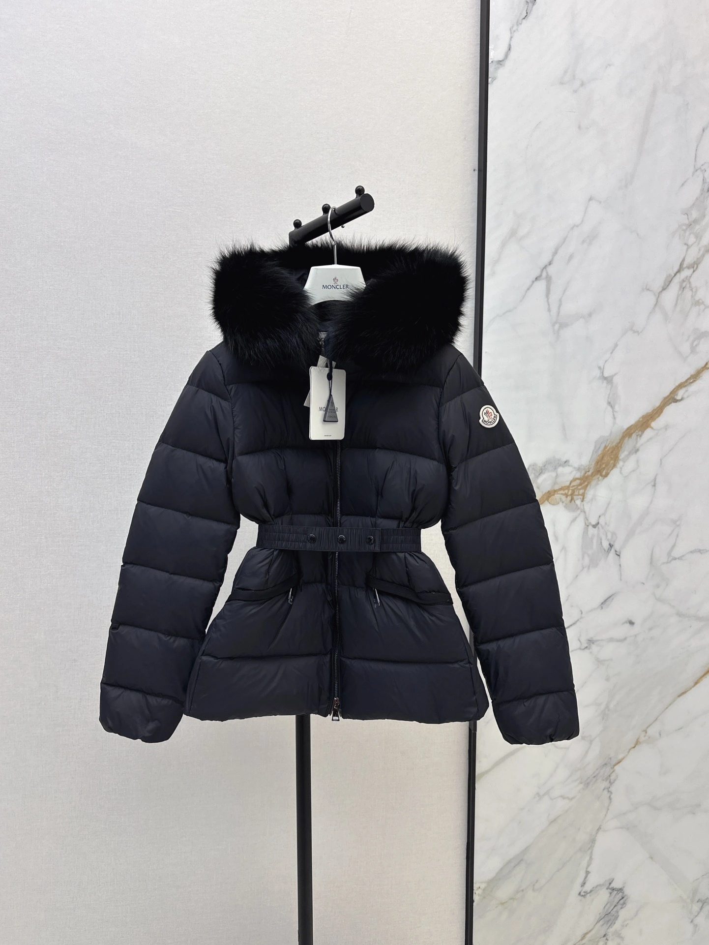 Moncler Down Jackets Sophisticated 146650