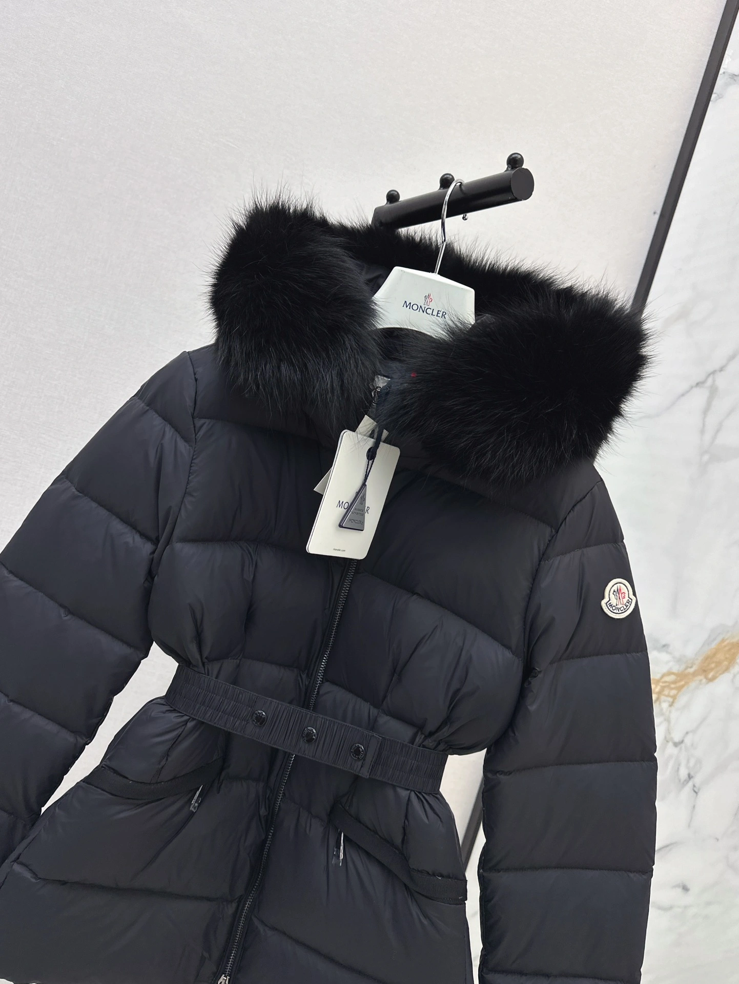 Moncler Down Jackets Sophisticated 146650