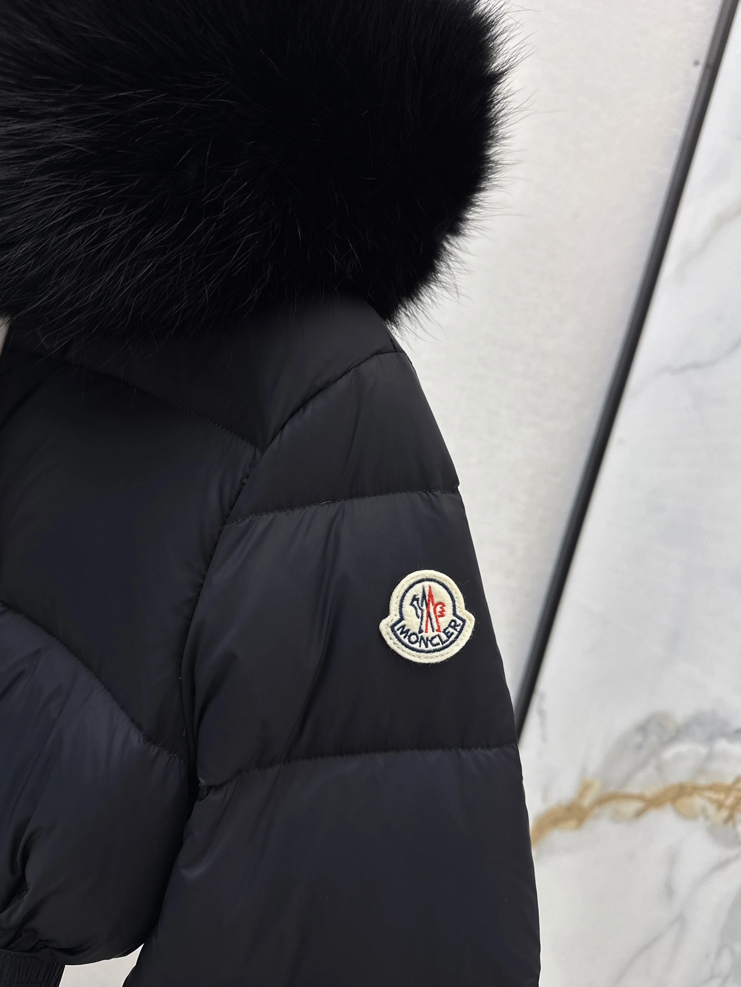 Moncler Down Jackets Sophisticated 146650