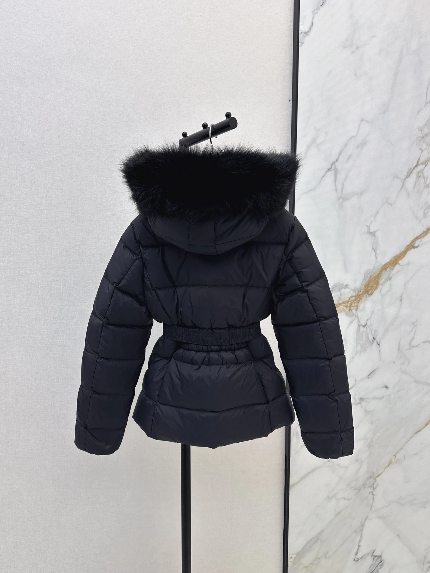 Moncler Down Jackets Sophisticated 146650