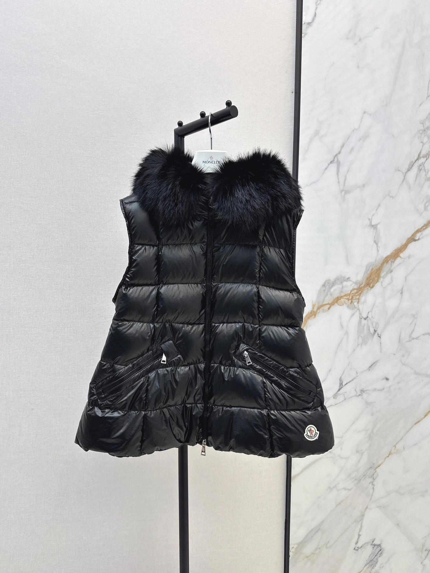 Moncler Down Jackets ZeroBulk 146647