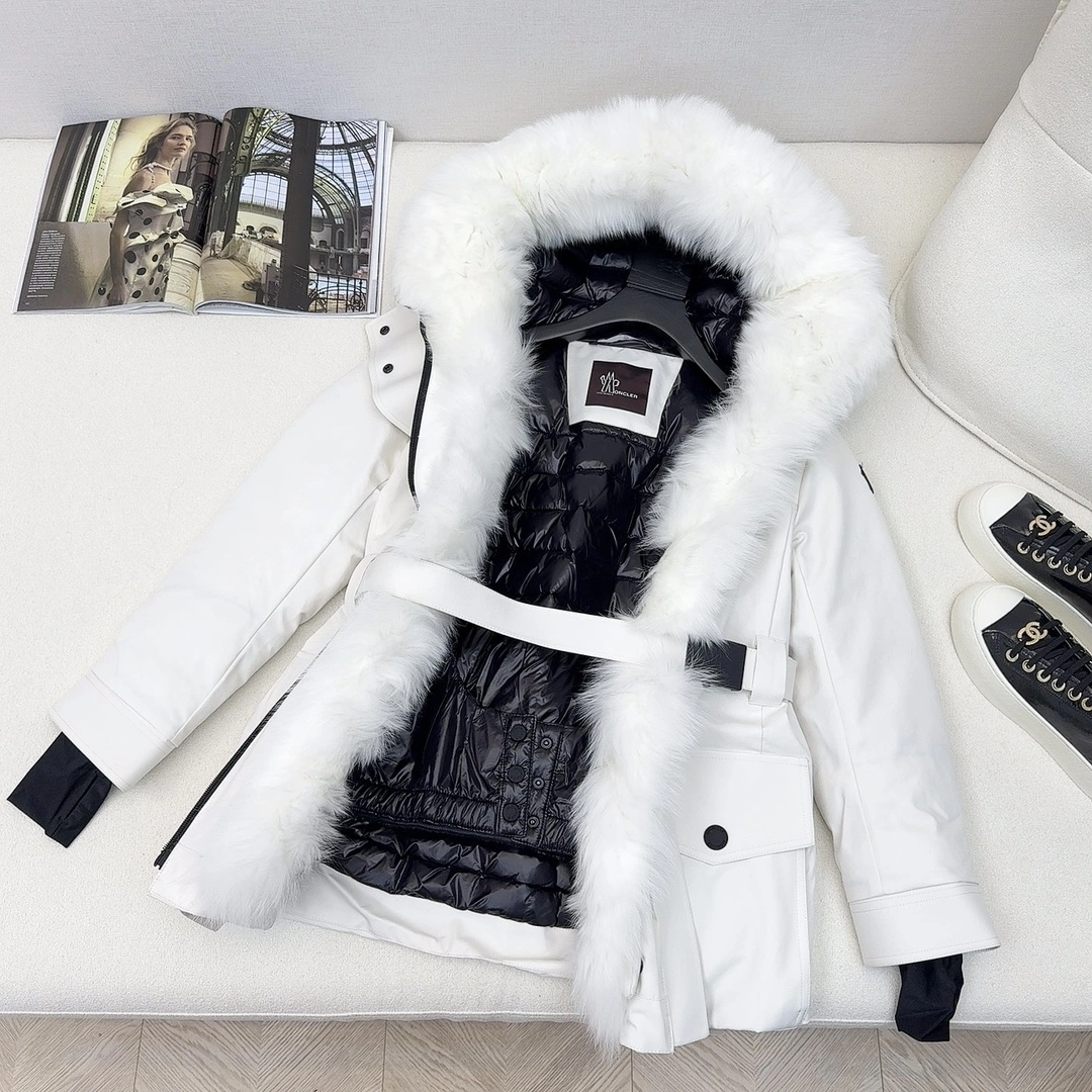 Moncler Down Jackets Breathable 146645