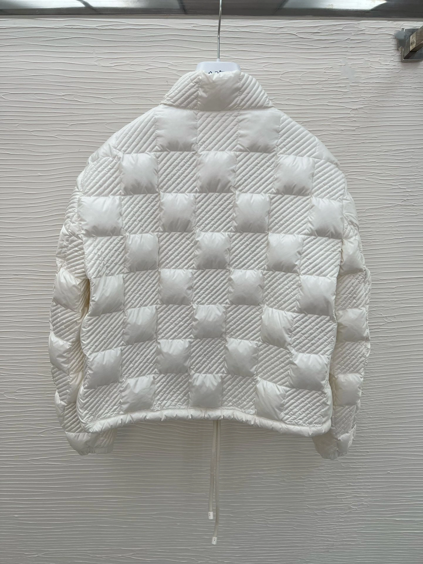 Moncler Down Jackets NewStyle 146643