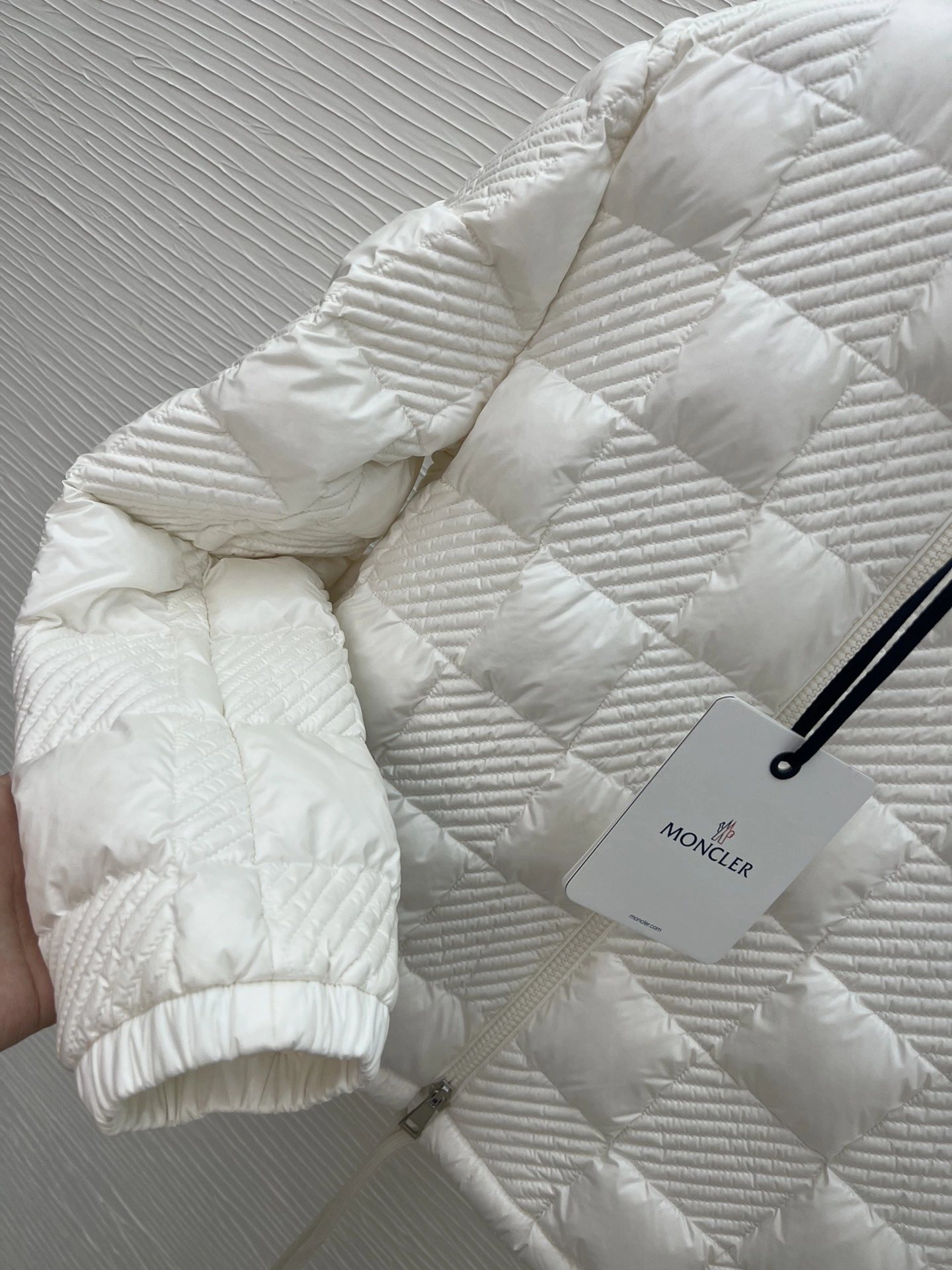 Moncler Down Jackets NewStyle 146643