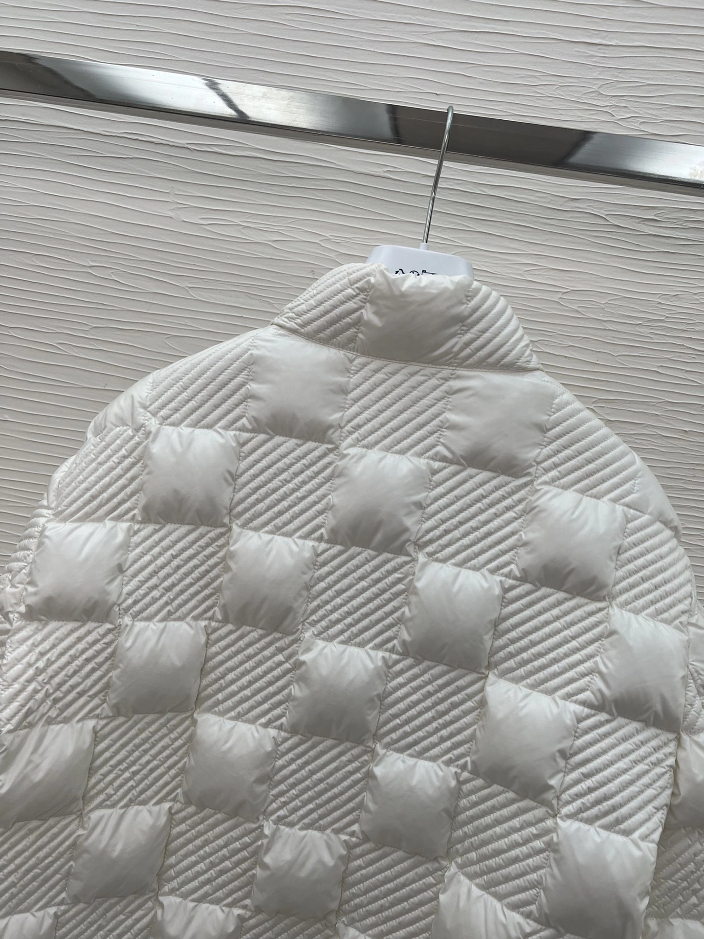 Moncler Down Jackets NewStyle 146643