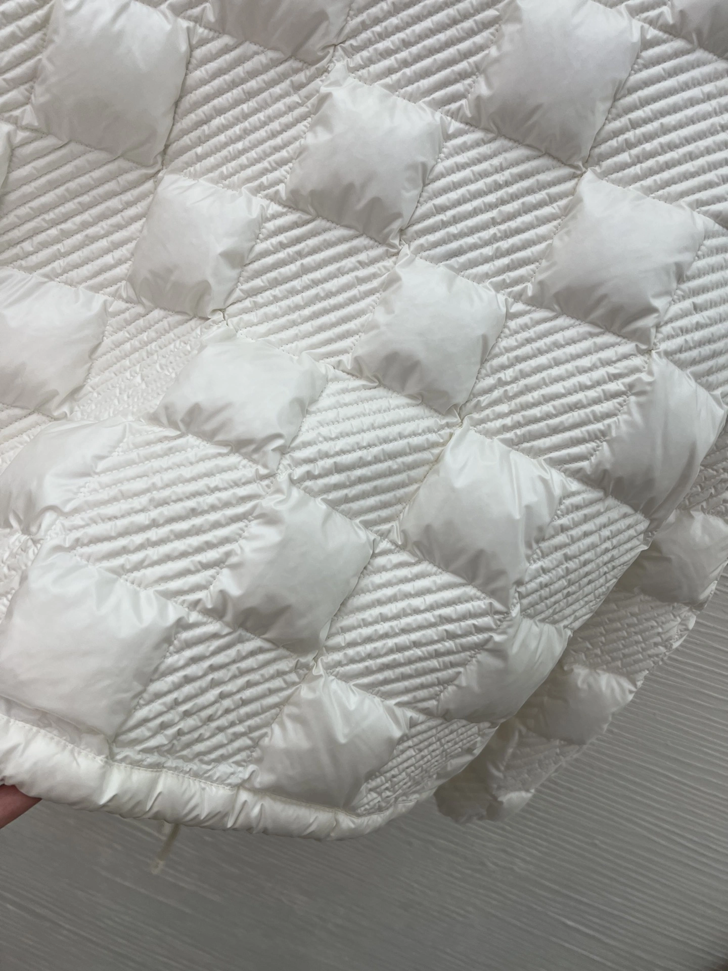 Moncler Down Jackets NewStyle 146643