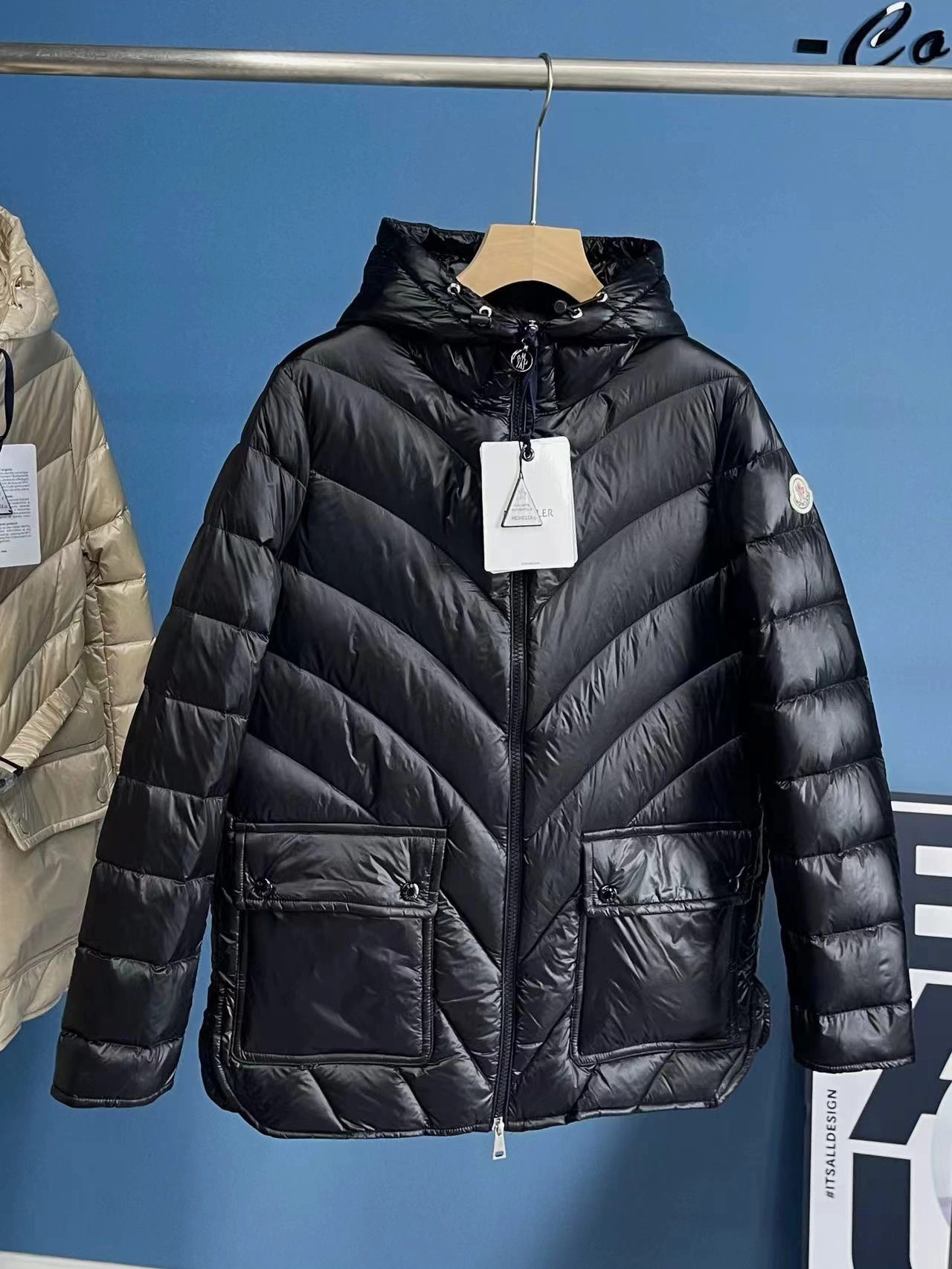 Fashionable Moncler Down Jackets 146641