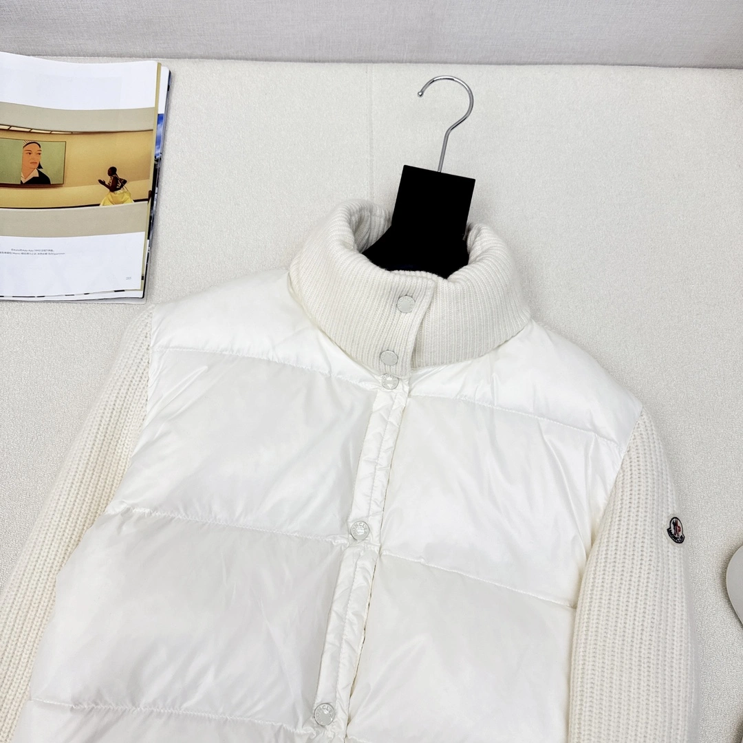 TravelReady Moncler Down Jackets 146640