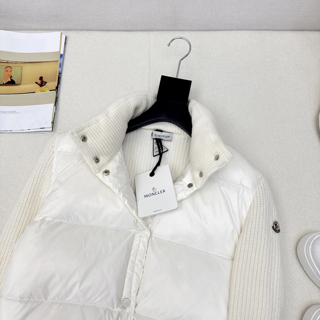 TravelReady Moncler Down Jackets 146640