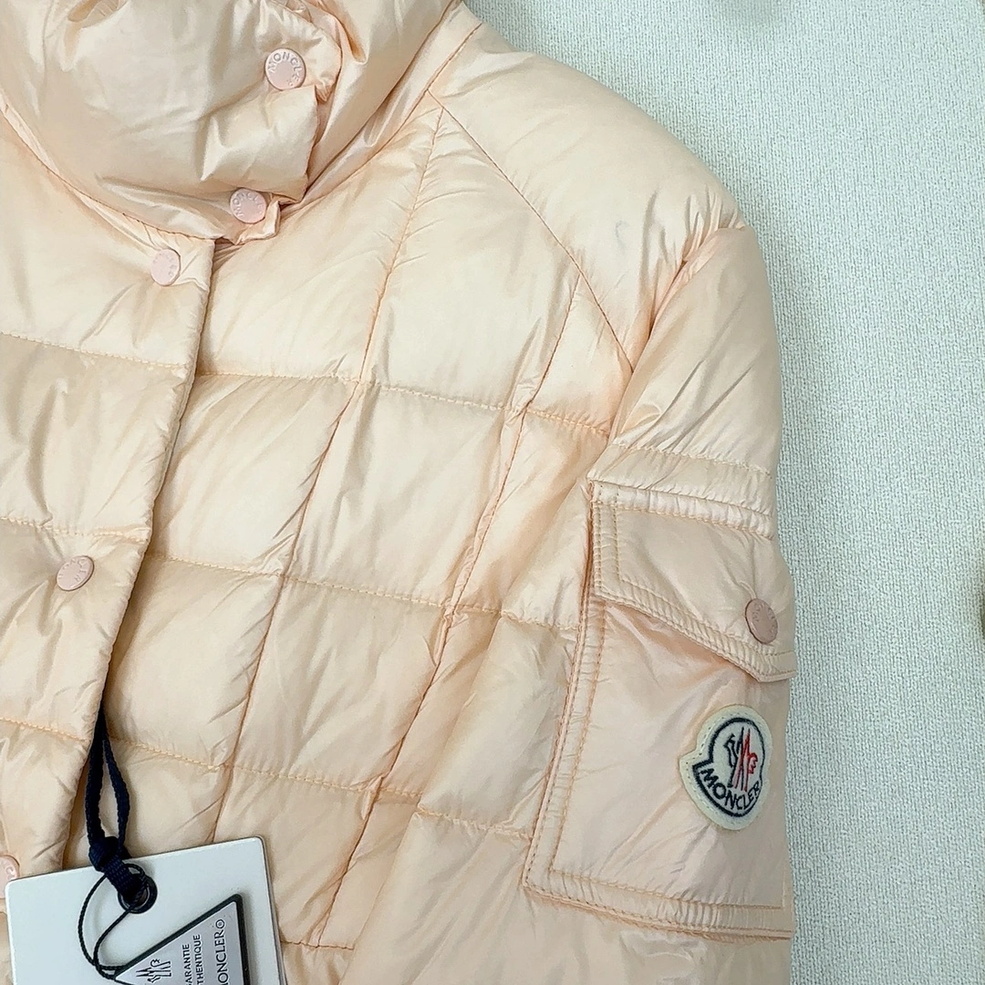 Moncler Down Jackets Compact 146636