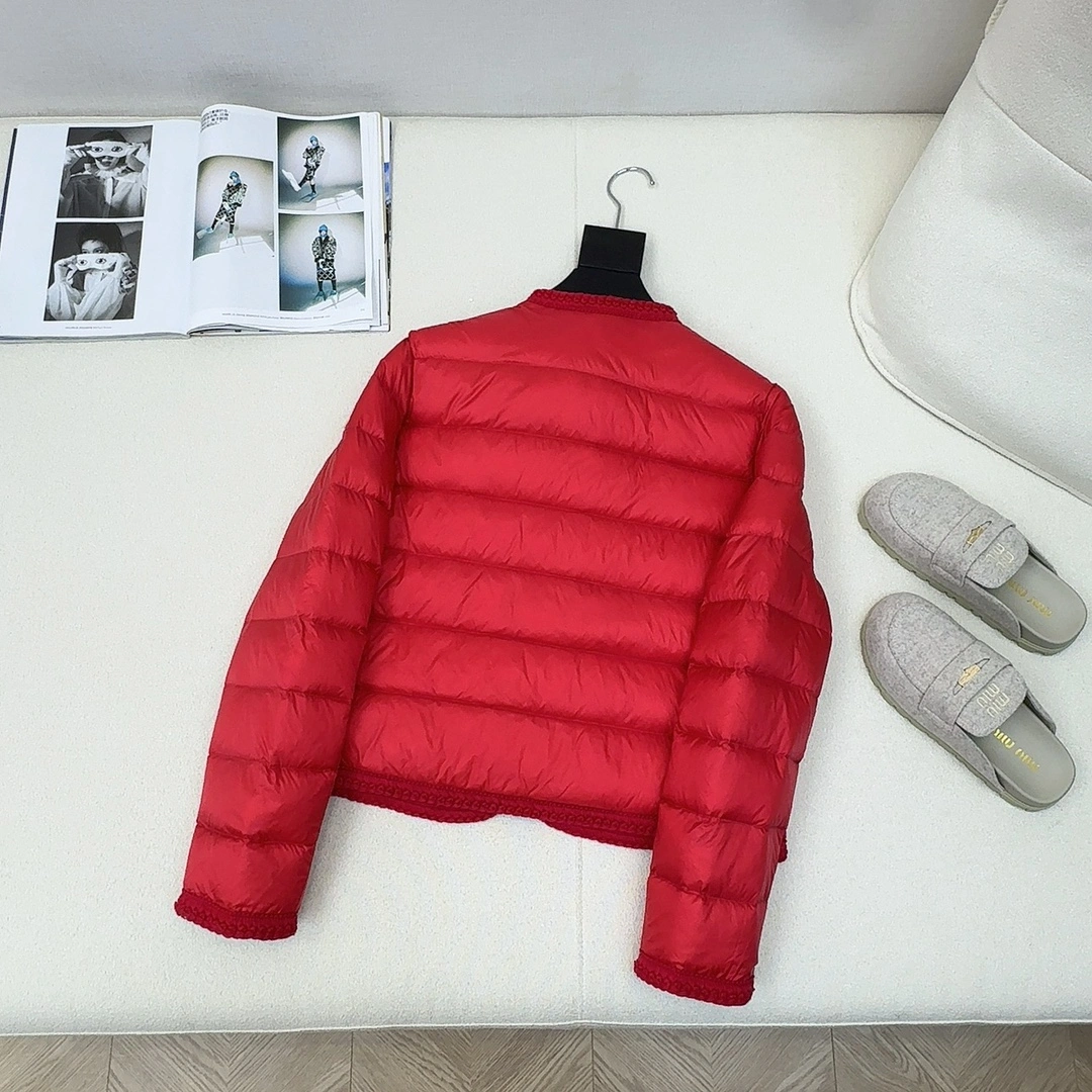 Moncler Down Jackets Unique 146639