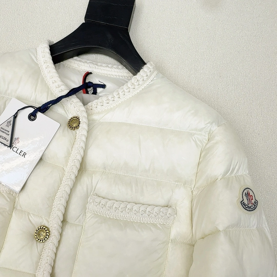 Moncler Down Jackets Elegant 146631