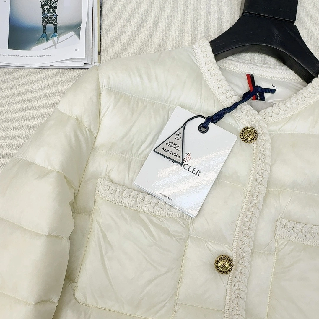Moncler Down Jackets Elegant 146631