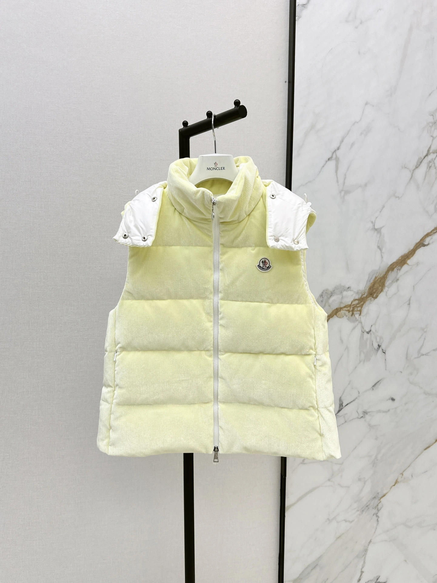 SoftTouch Moncler Down Jackets 146620