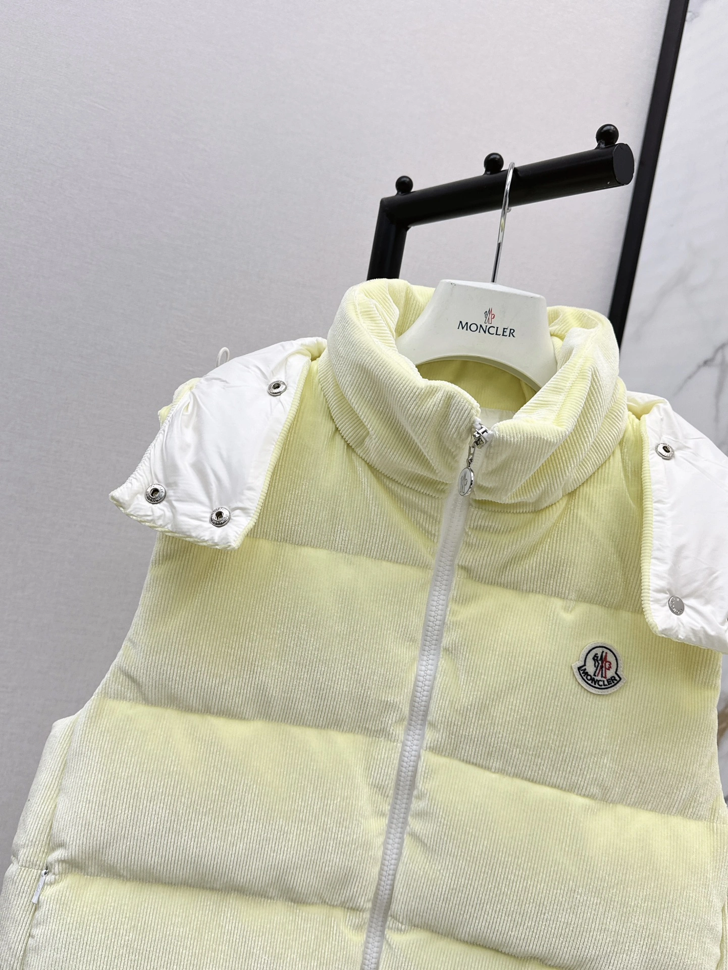 SoftTouch Moncler Down Jackets 146620