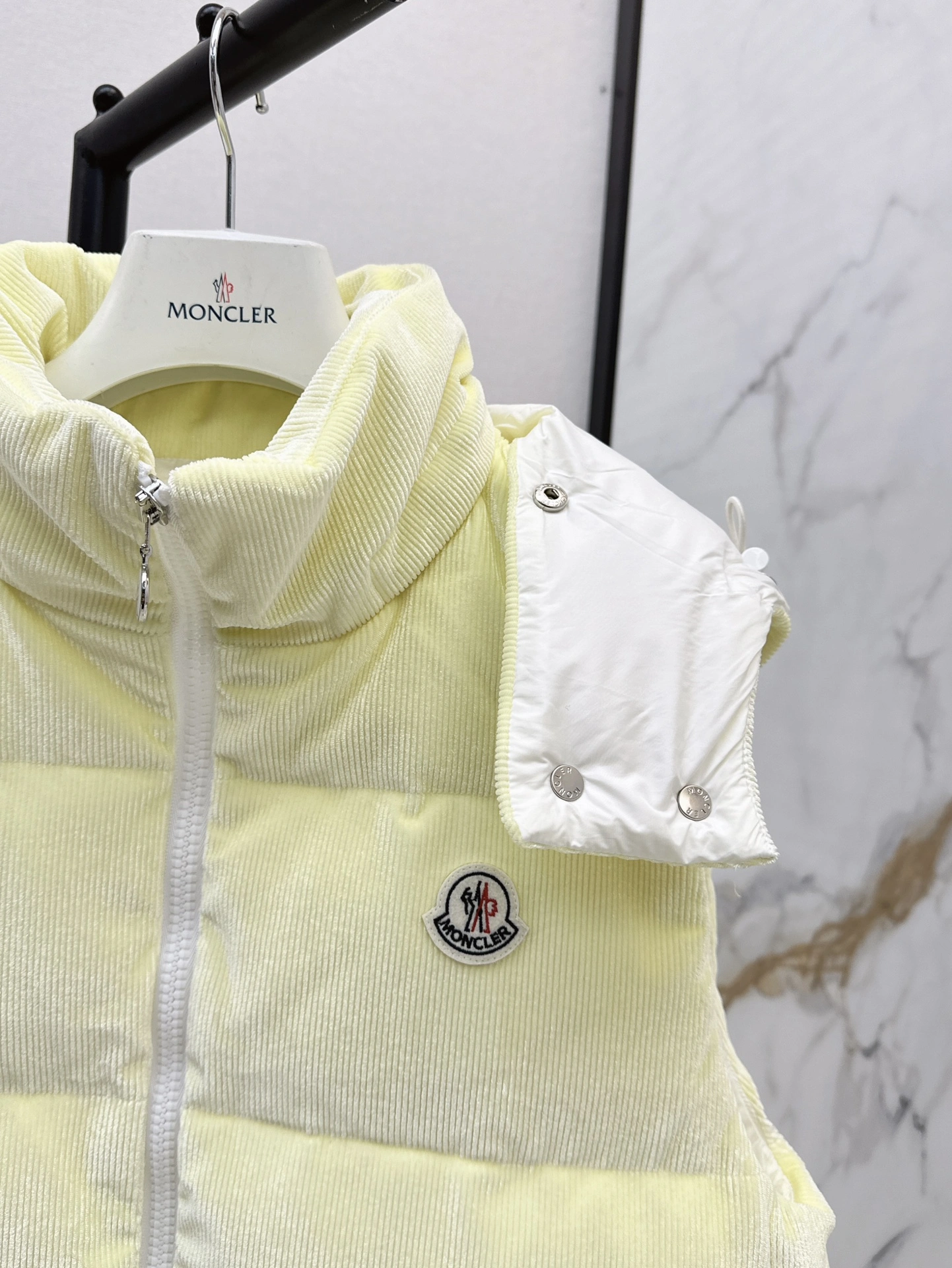 SoftTouch Moncler Down Jackets 146620