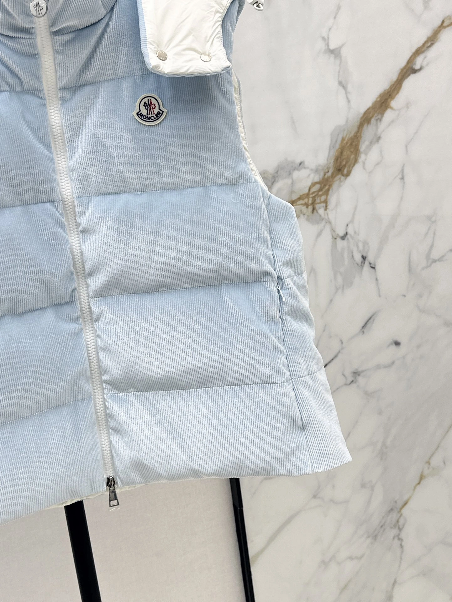 Moncler Down Jackets Cozy 146624